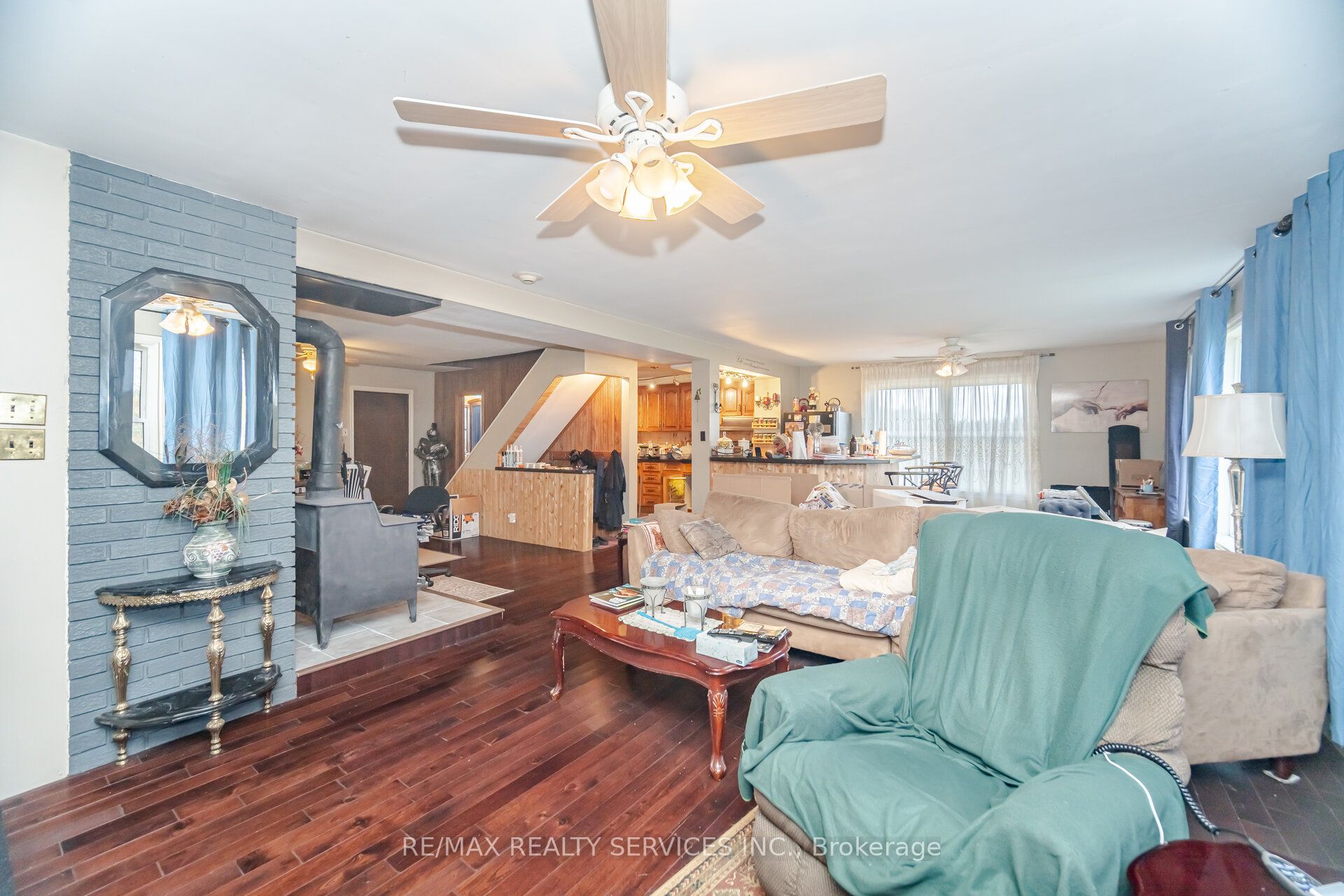 764059 240 Side Road Property Photo 20