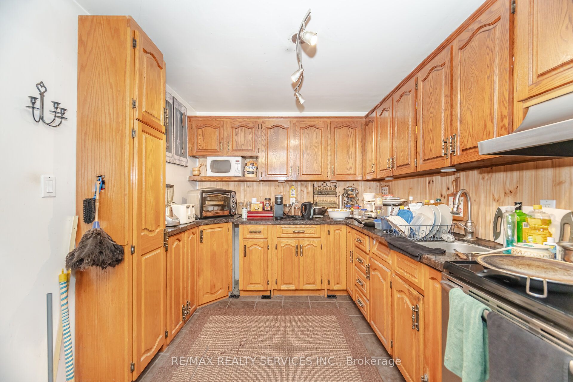 764059 240 Side Road Property Photo 22