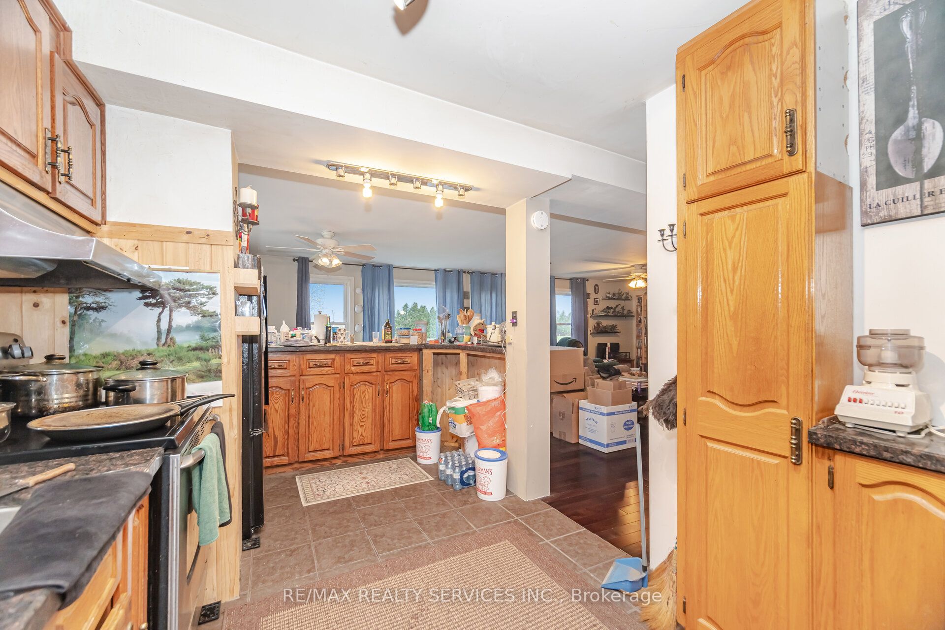 764059 240 Side Road Property Photo 24
