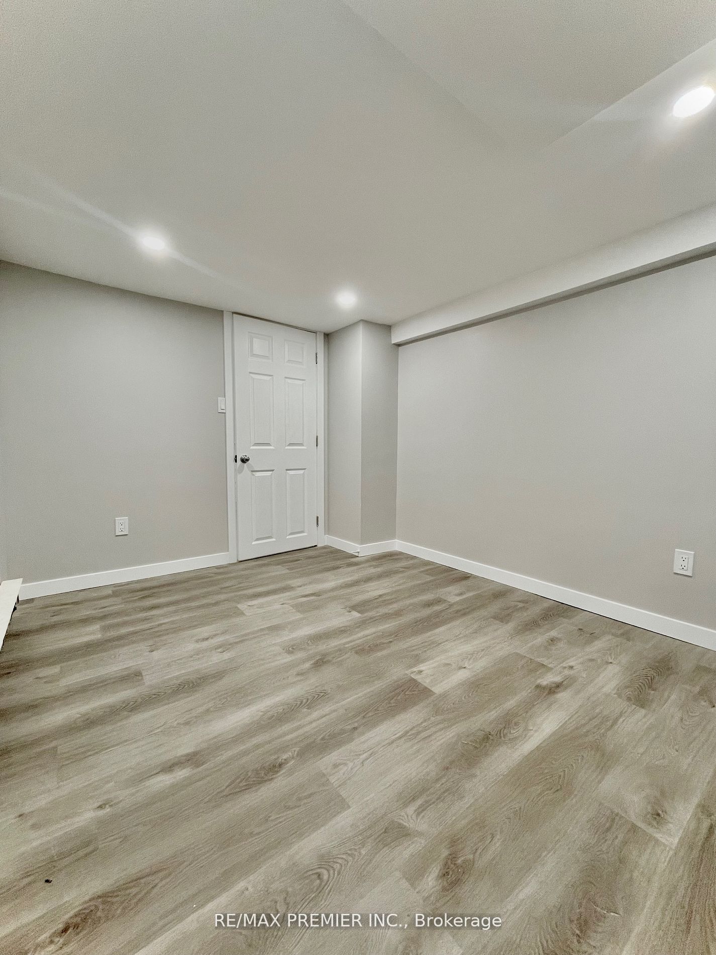 365 Bessie Avenue Property Photo 4