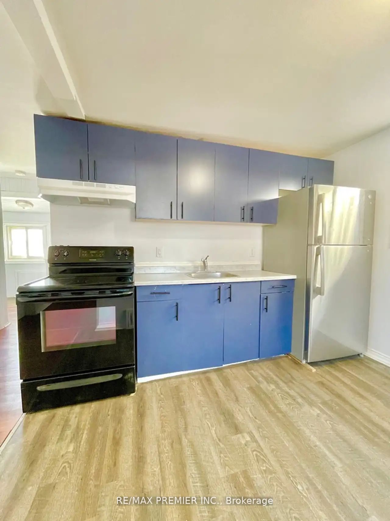365 Bessie Avenue Property Photo 16