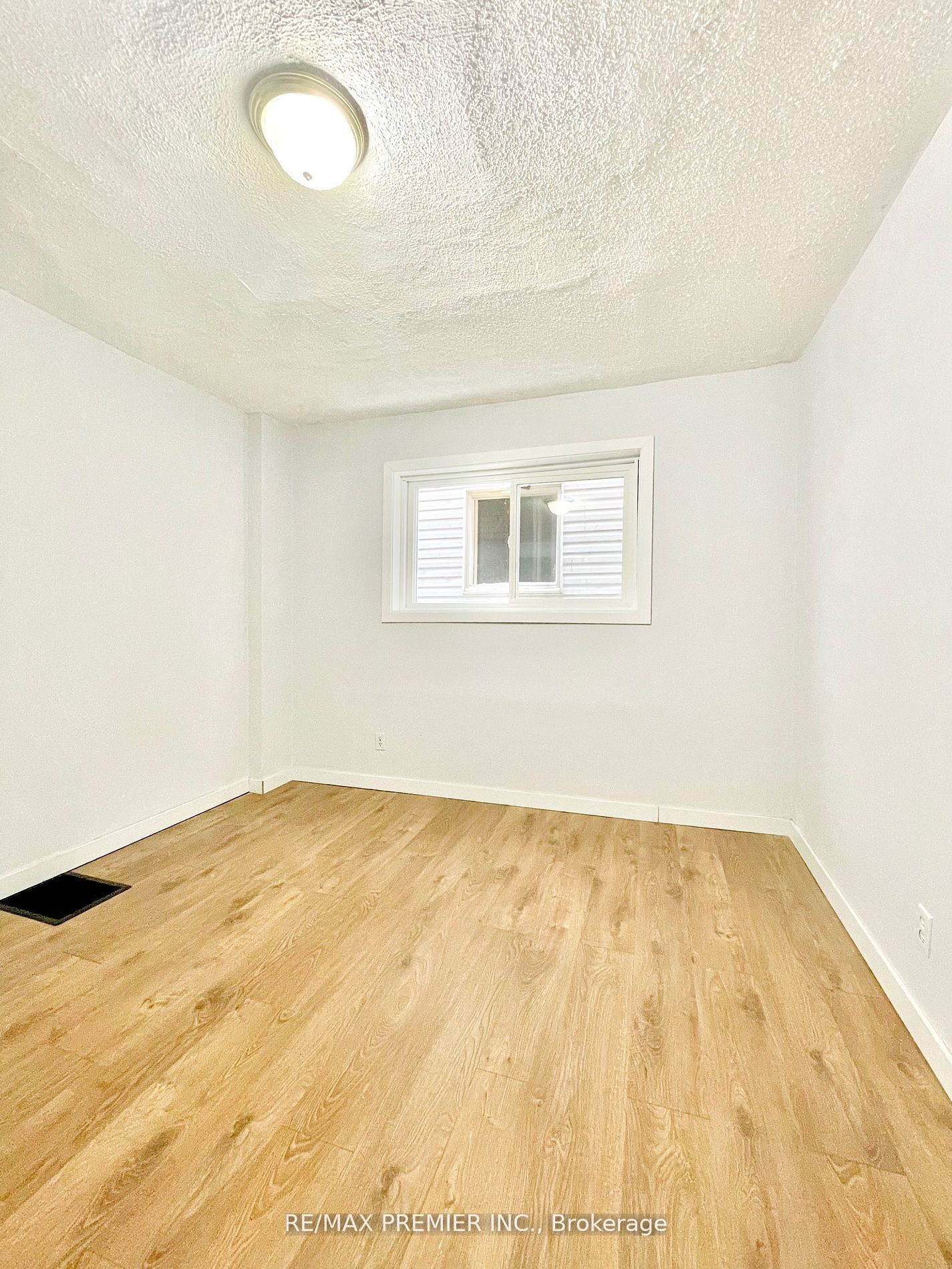 365 Bessie Avenue Property Photo 18