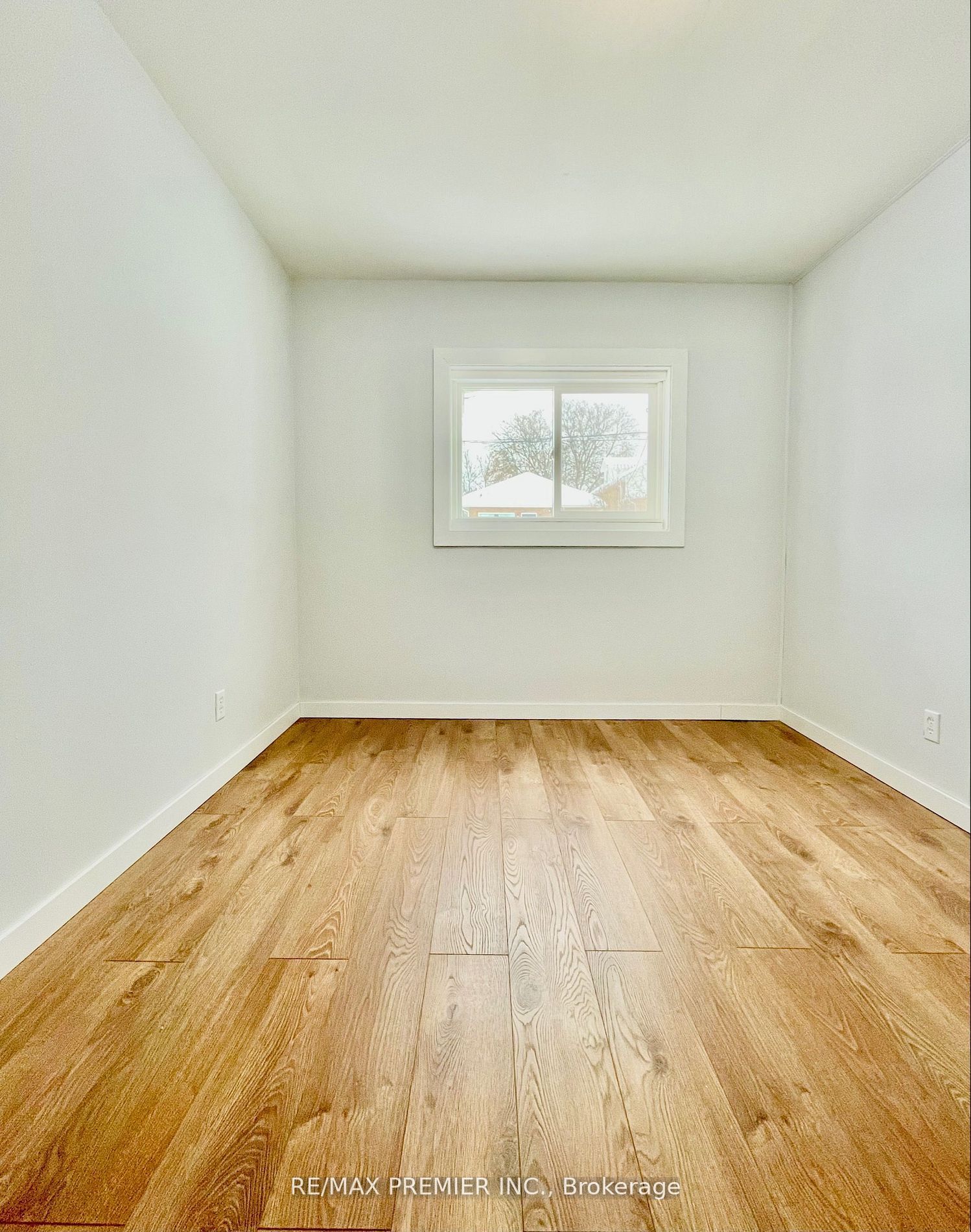 365 Bessie Avenue Property Photo 22