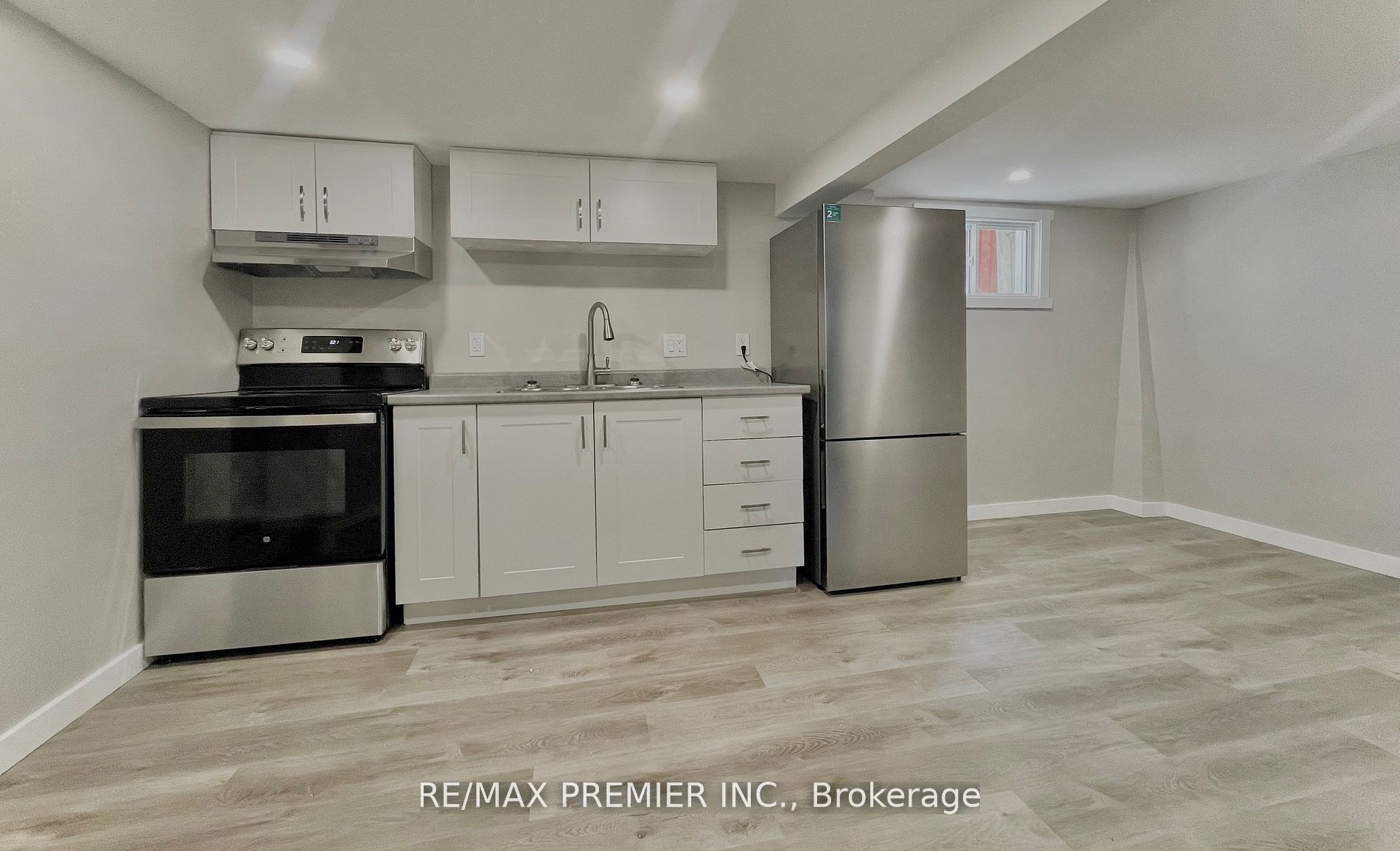 365 Bessie Avenue Property Photo 29