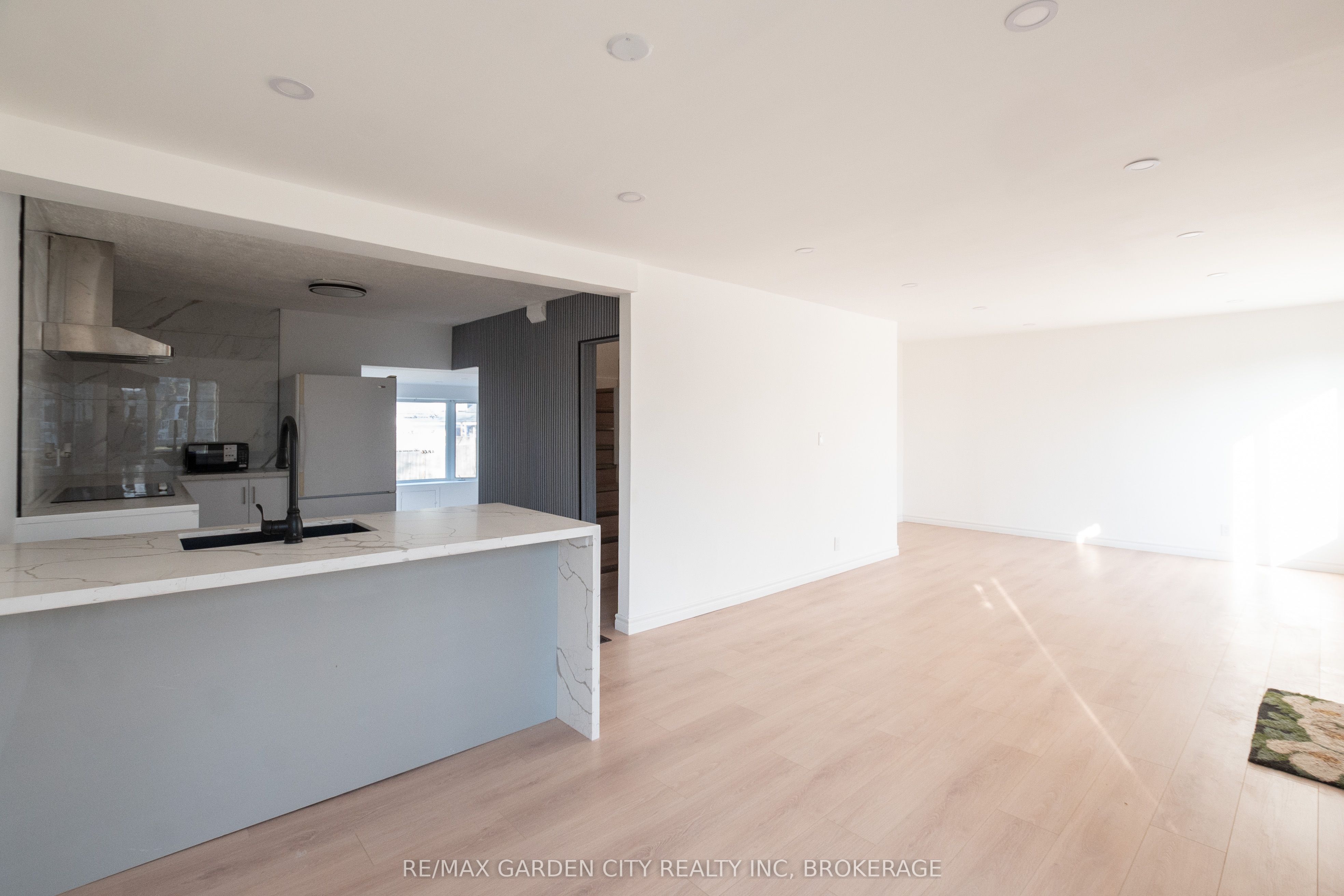 9 Fir Avenue Property Photo 3