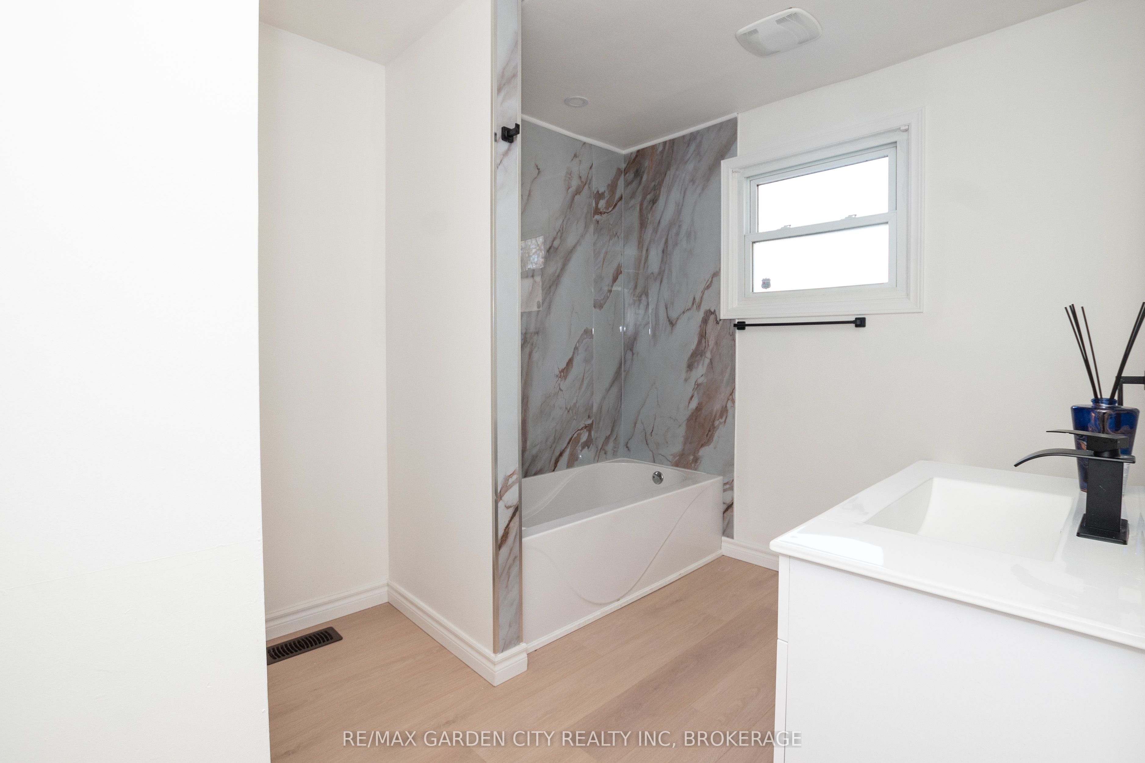 9 Fir Avenue Property Photo 17