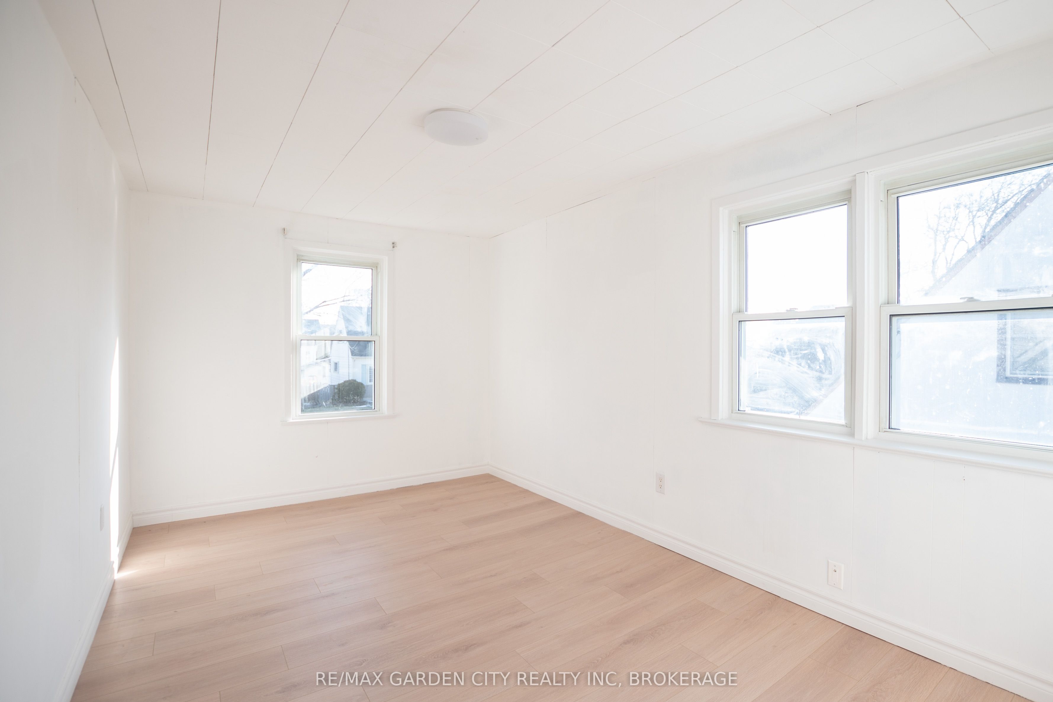 9 Fir Avenue Property Photo 25