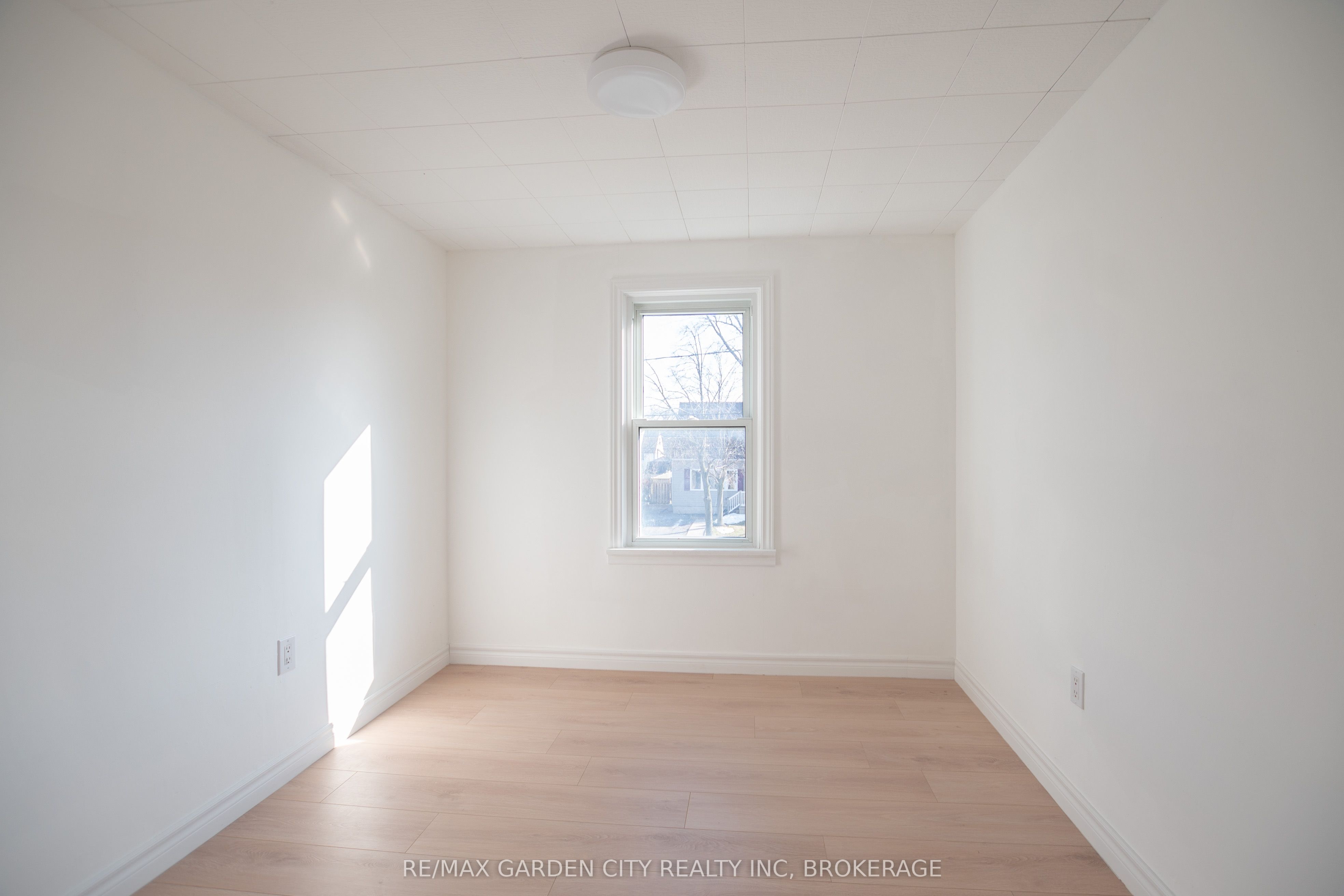 9 Fir Avenue Property Photo 27