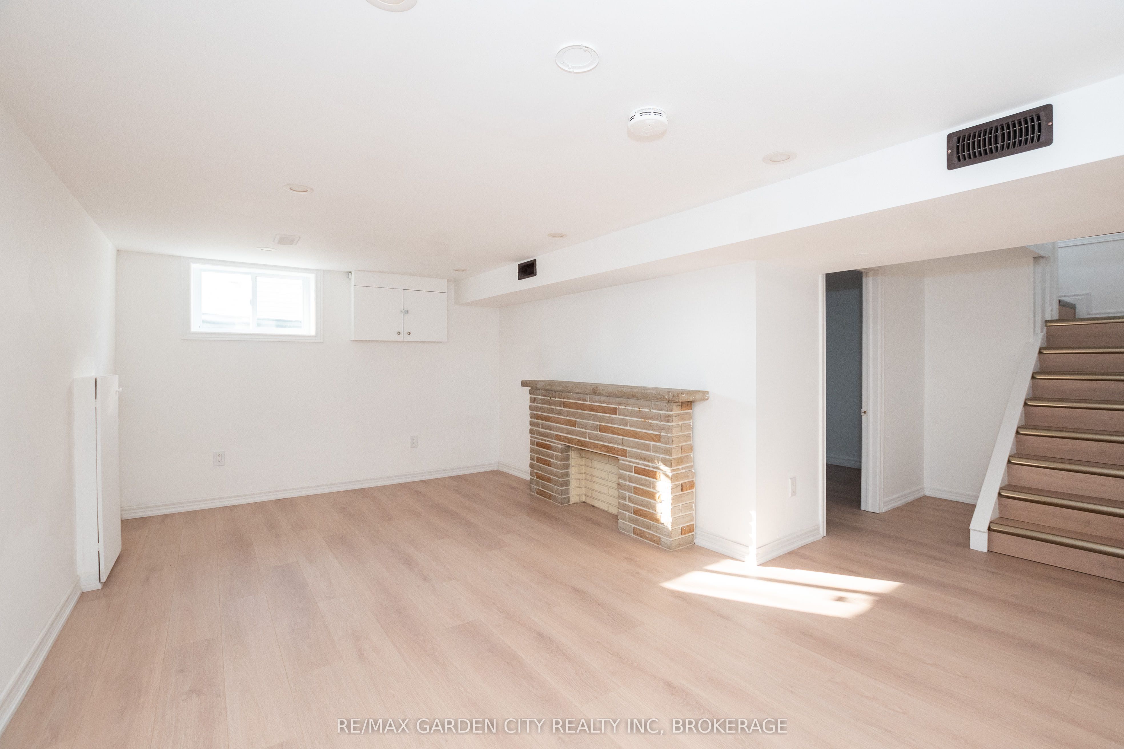 9 Fir Avenue Property Photo 28
