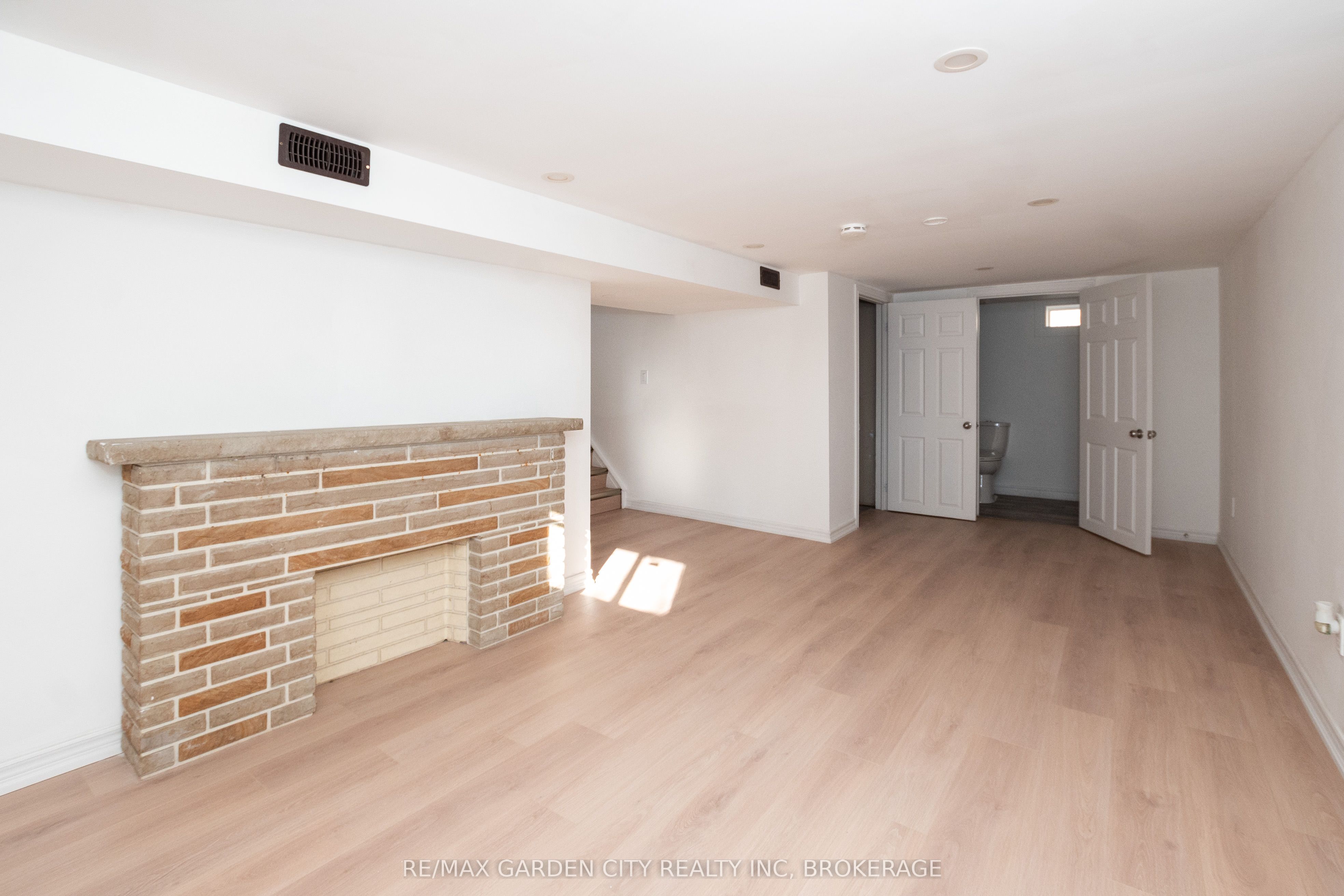 9 Fir Avenue Property Photo 29