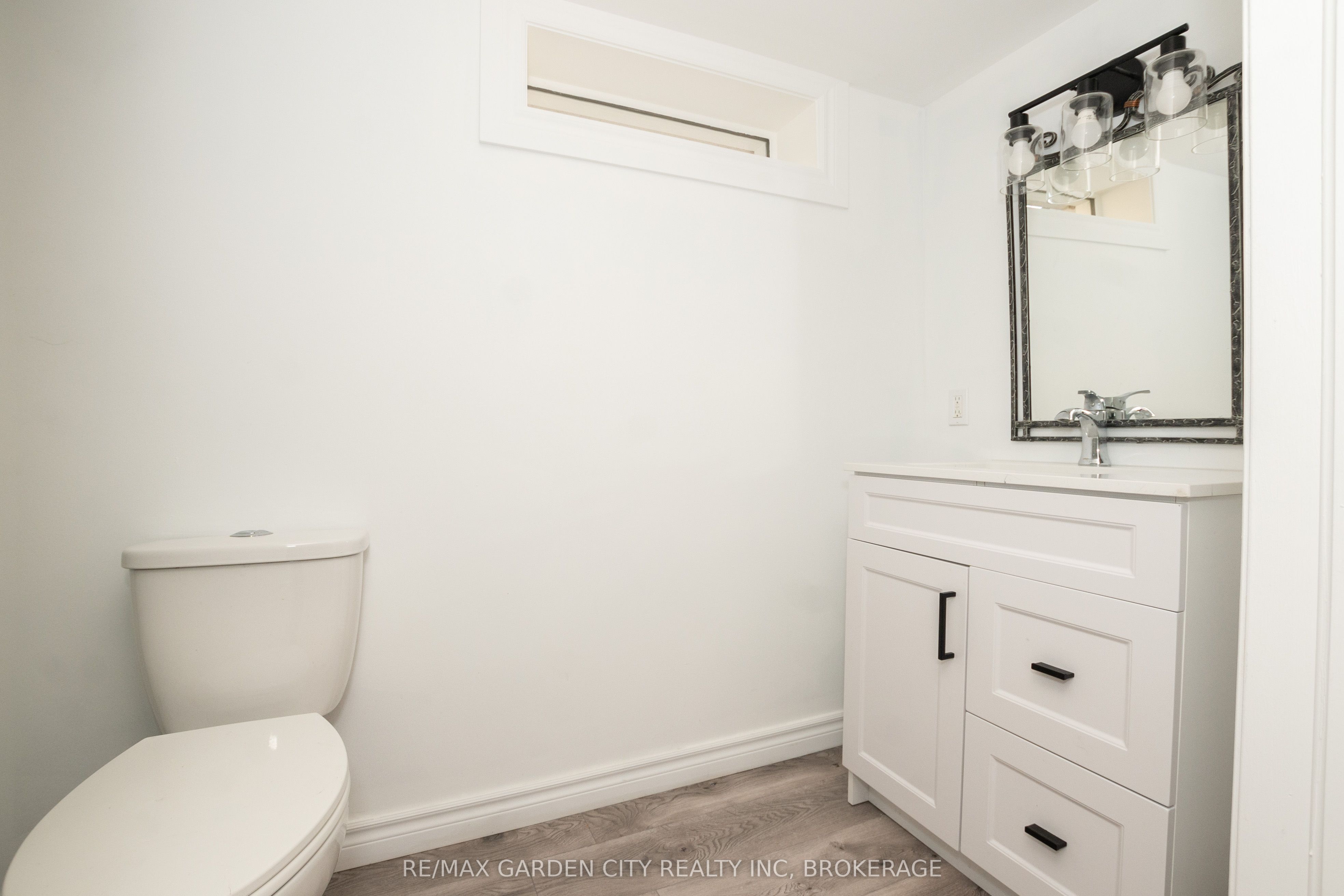 9 Fir Avenue Property Photo 33