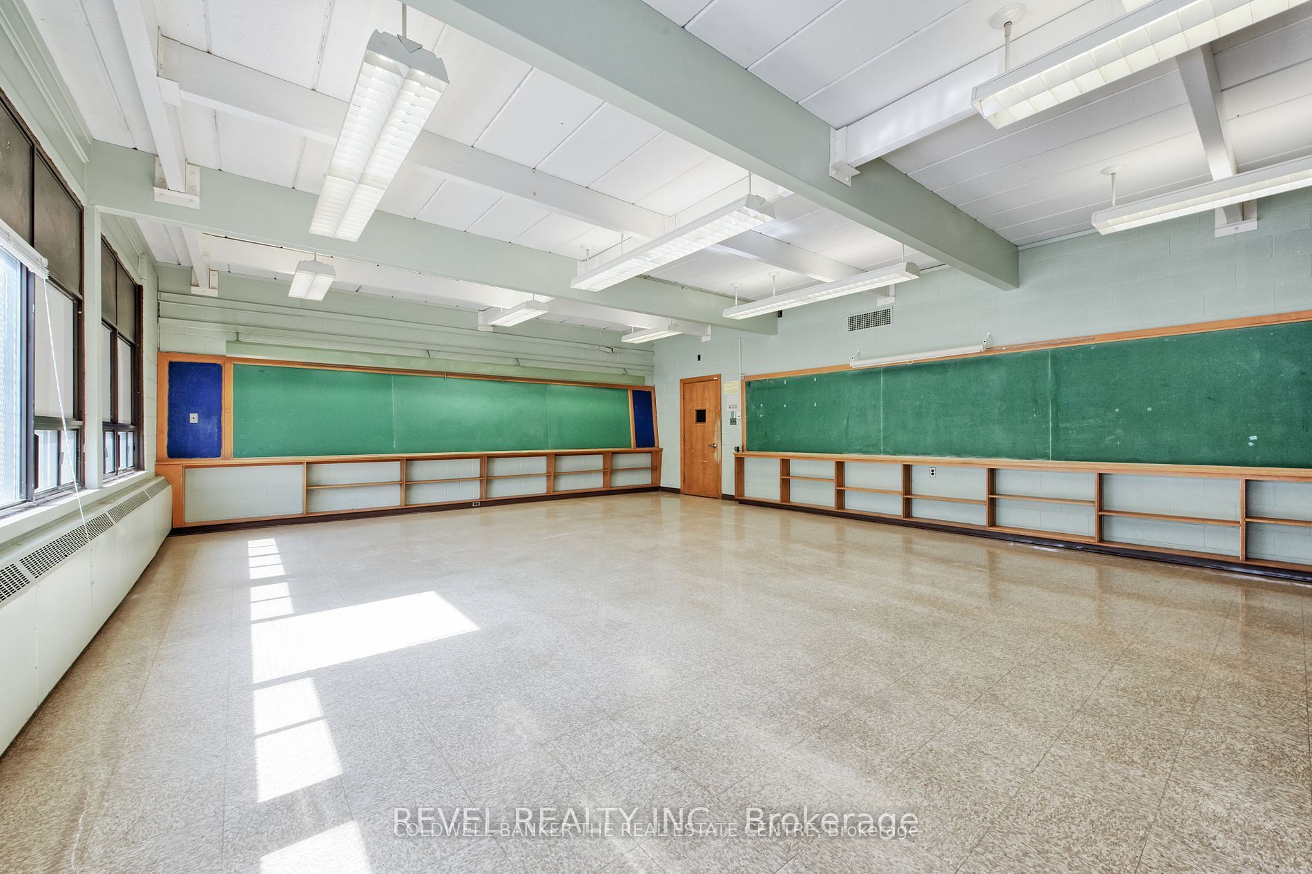 45 Randall Avenue Property Photo 16