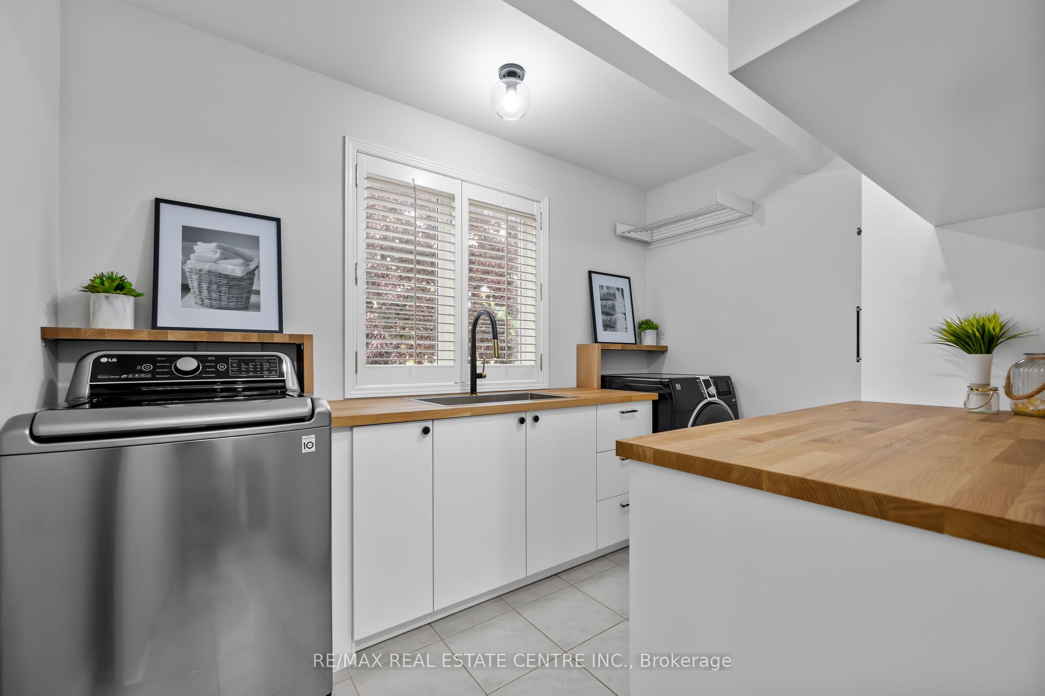 1 Brown Avenue Property Photo 18