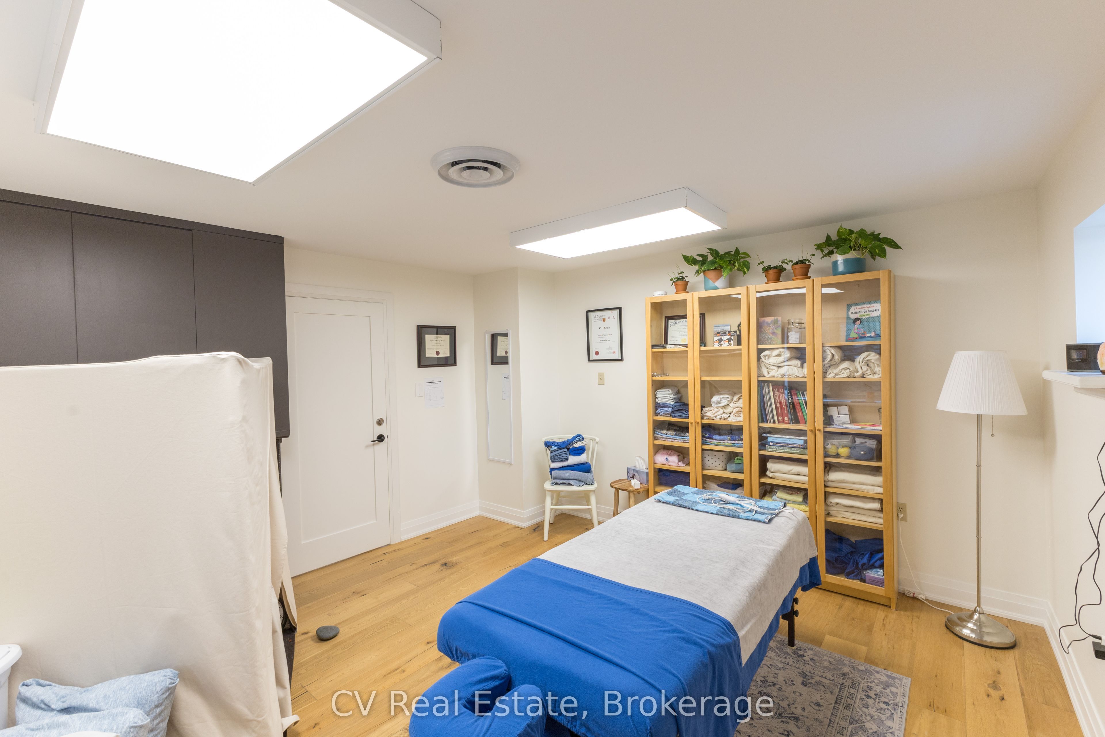 10 Brunel Road Property Photo 6