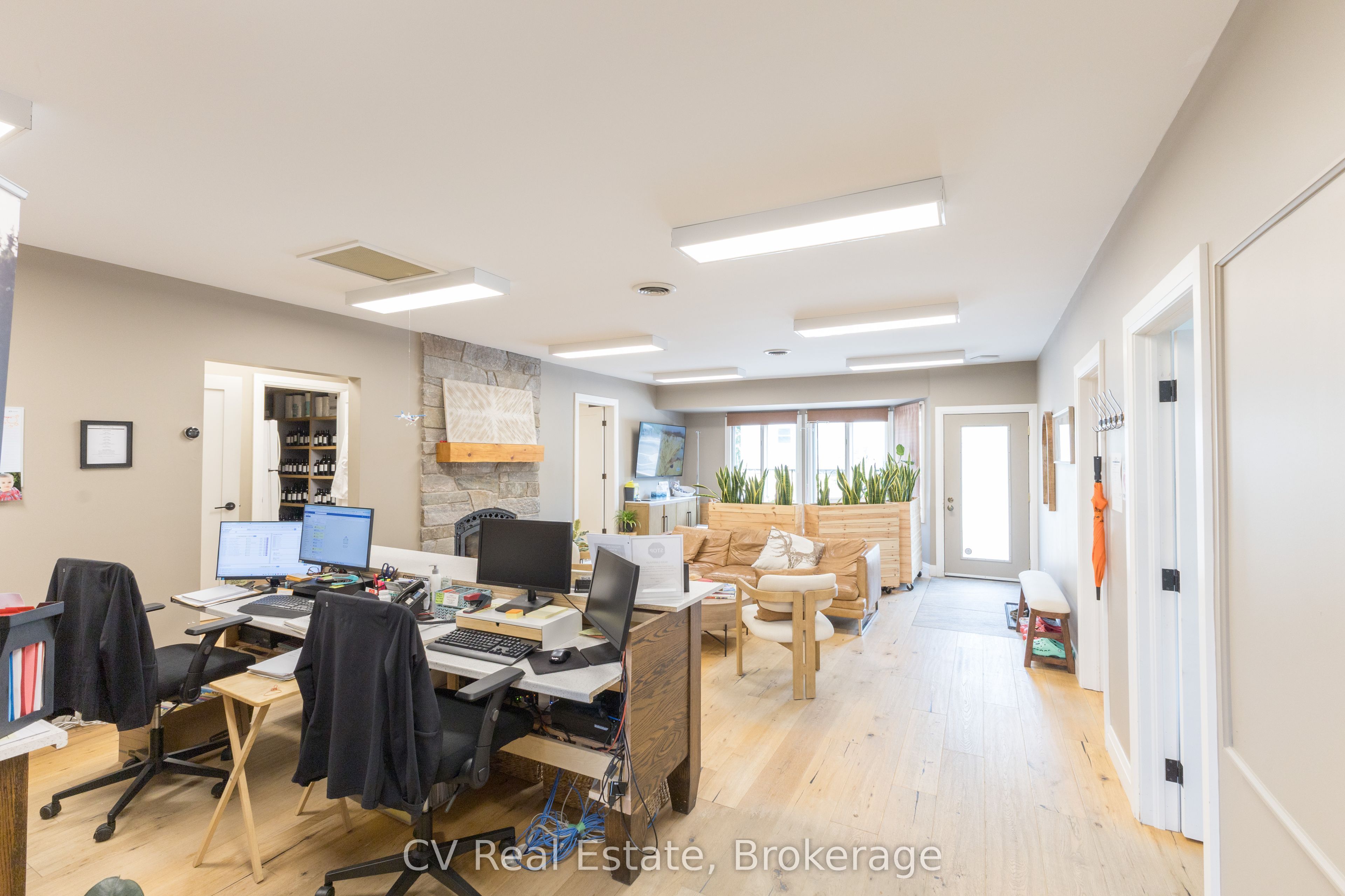 10 Brunel Road Property Photo 11