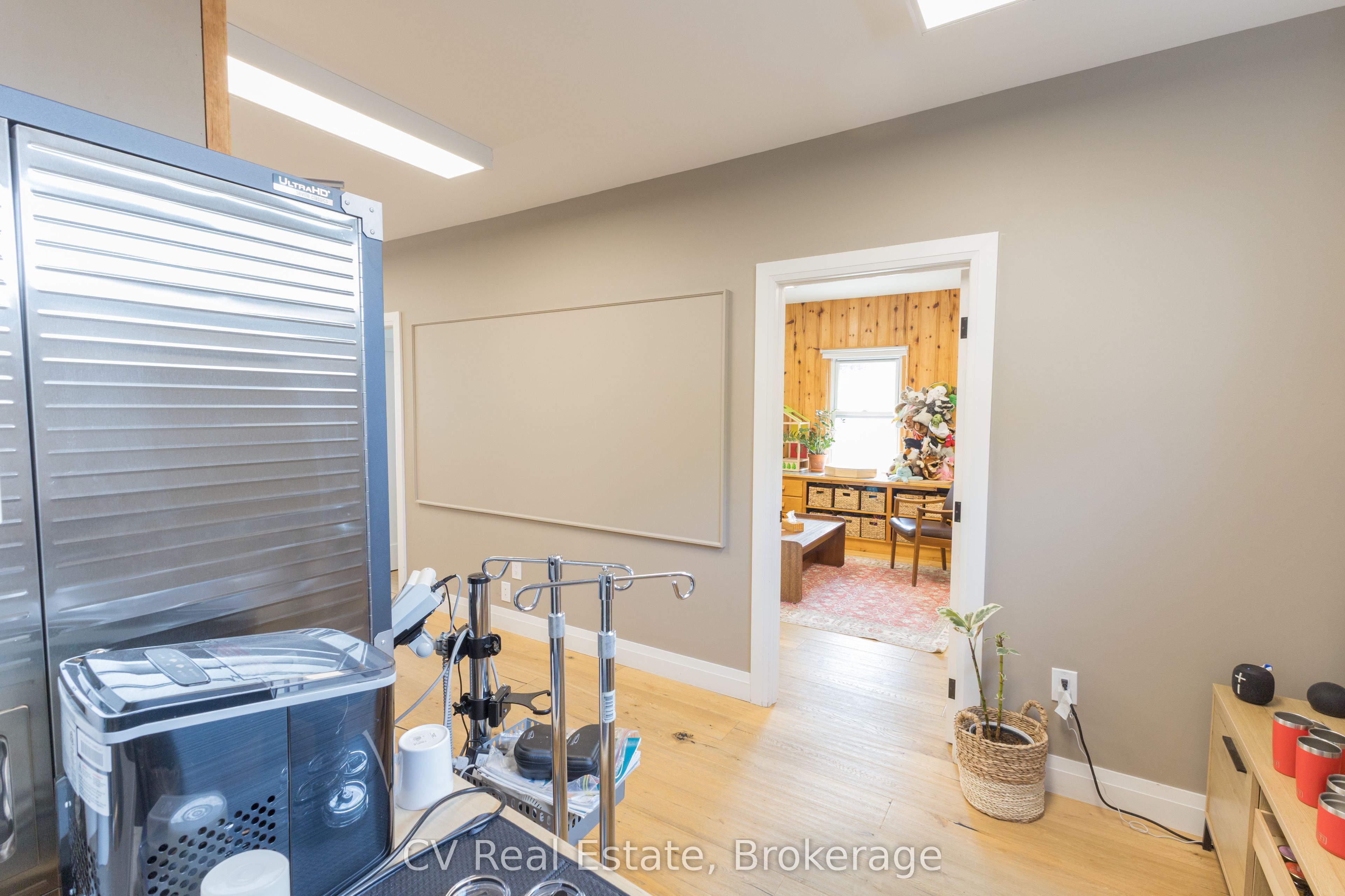 10 Brunel Road Property Photo 14
