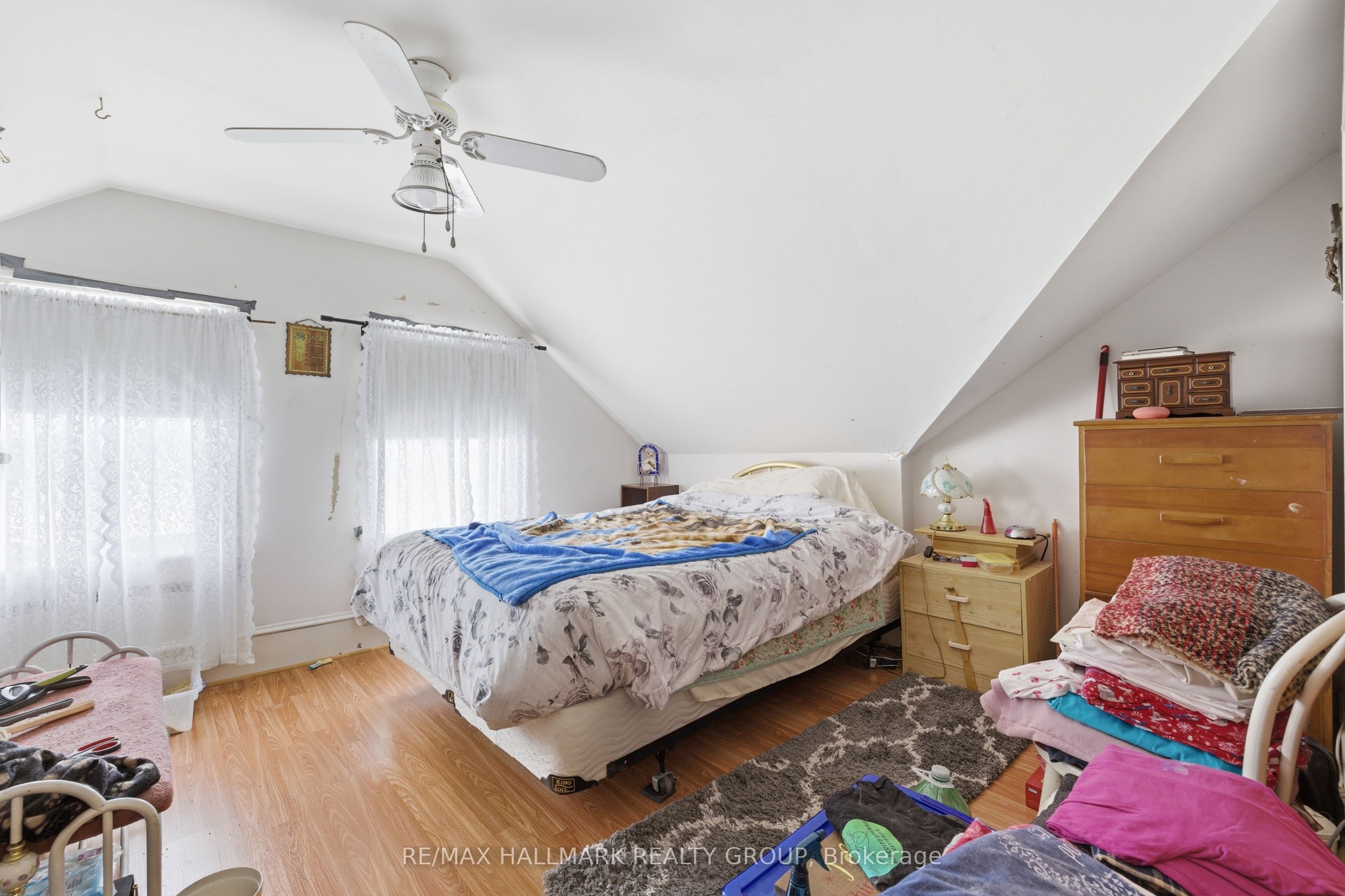 229 Gore Street E Property Photo 17