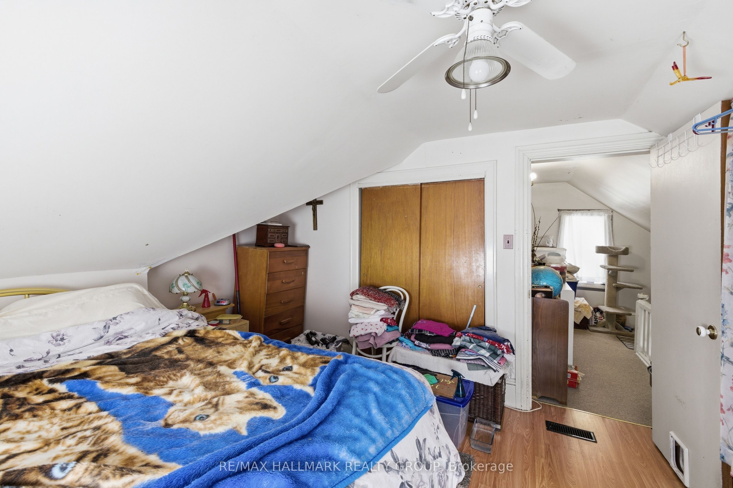 229 Gore Street E Property Photo 18