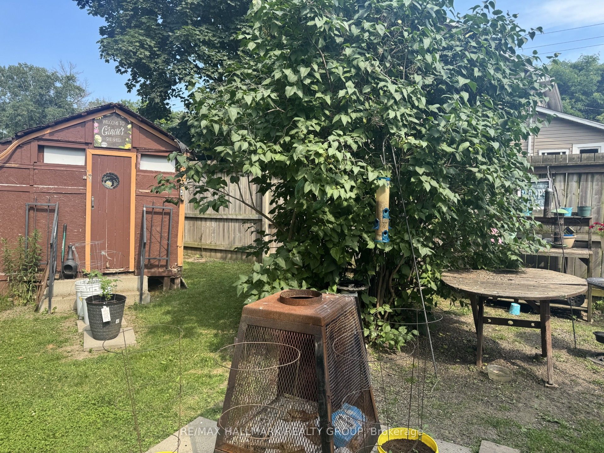 229 Gore Street E Property Photo 44