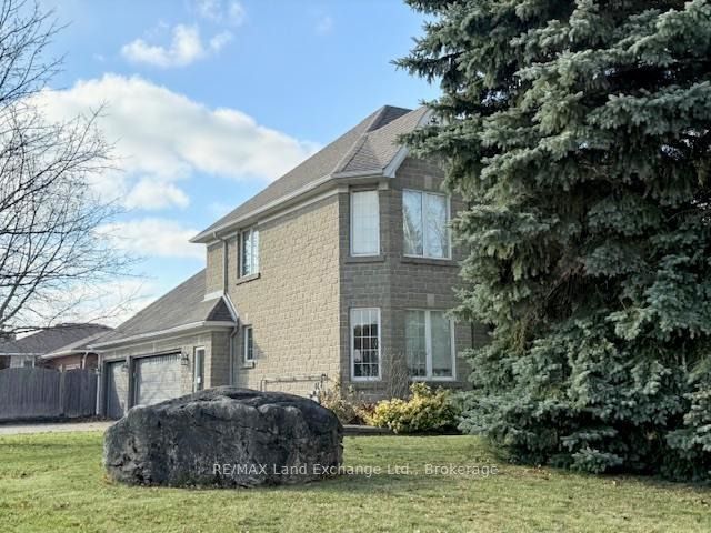750 Mcpherson Crescent Property Photo 6