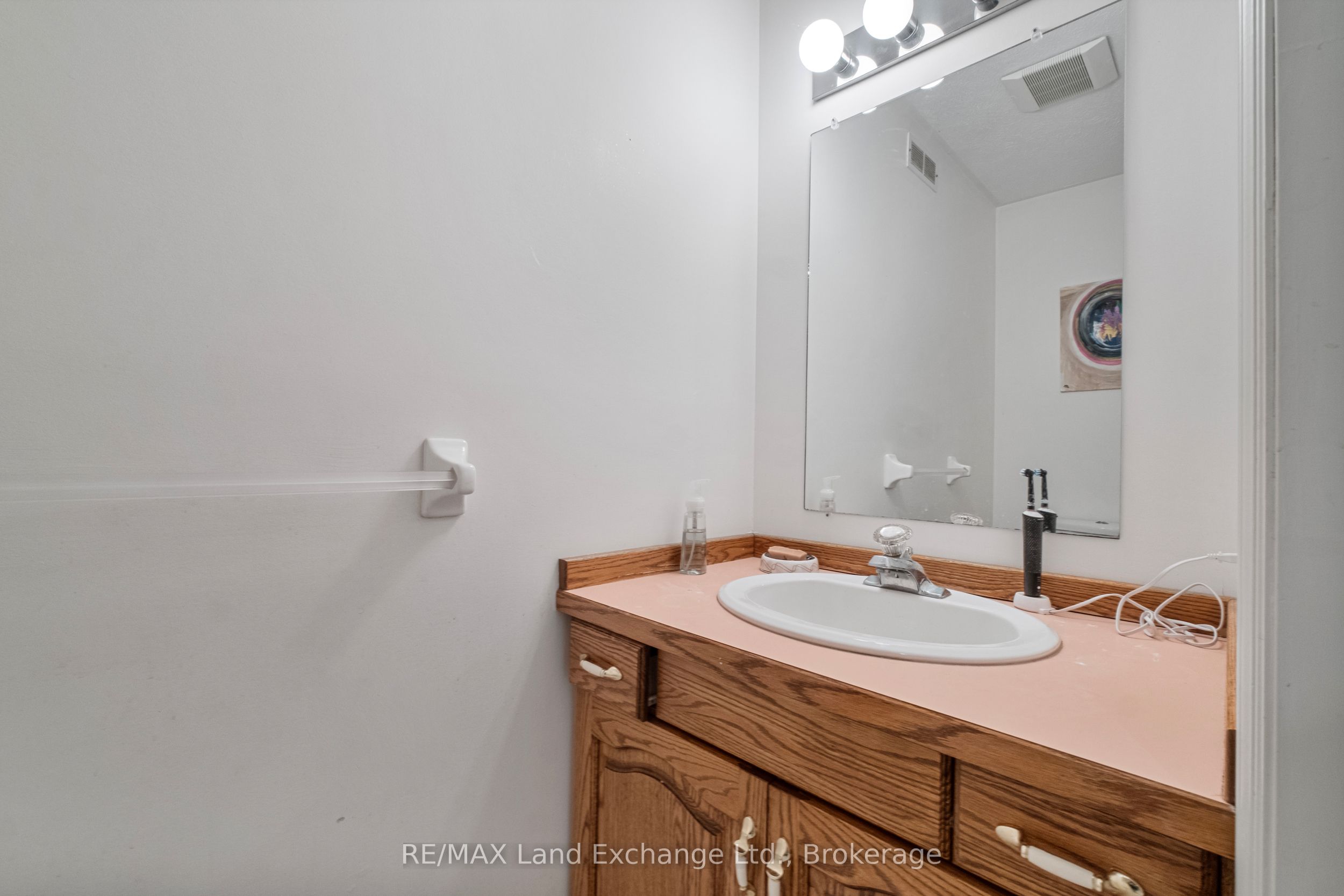 750 Mcpherson Crescent Property Photo 21