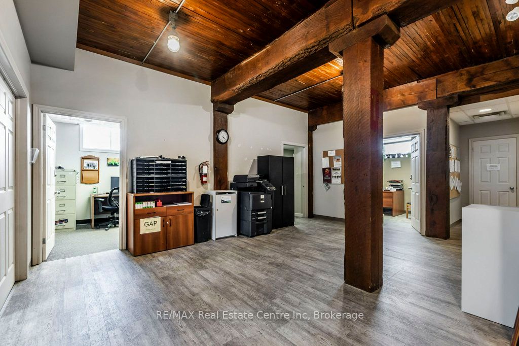 280 St Patrick Street W Property Photo 6