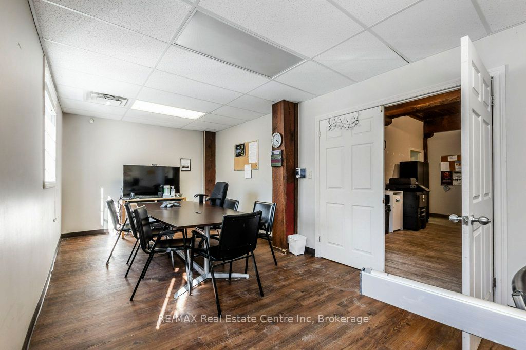 280 St Patrick Street W Property Photo 7