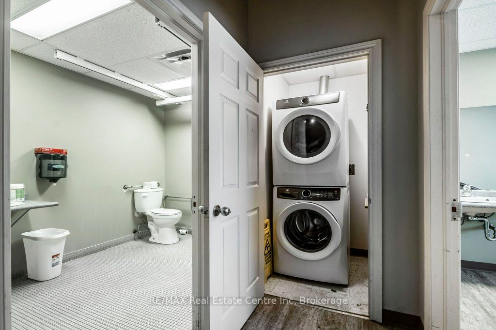 280 St Patrick Street W Property Photo 10