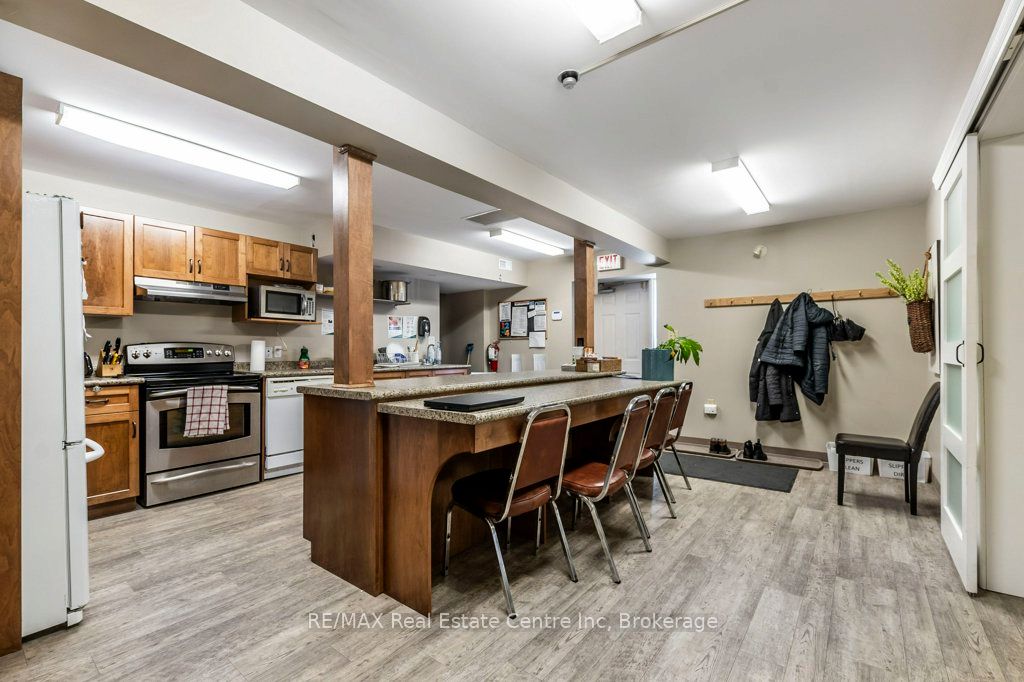 280 St Patrick Street W Property Photo 14