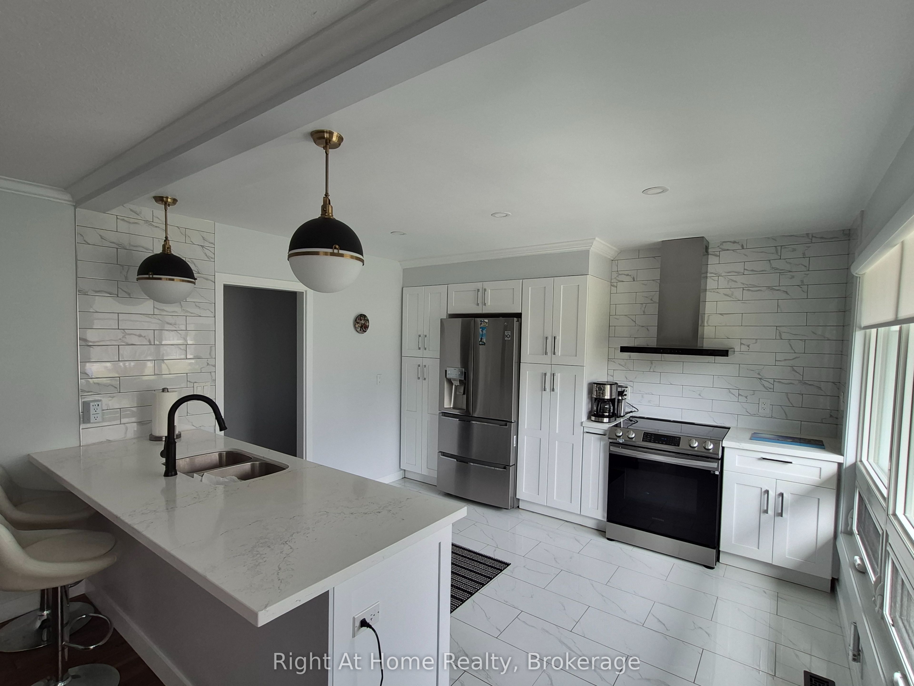 15414 Niagara Parkway Property Photo 21