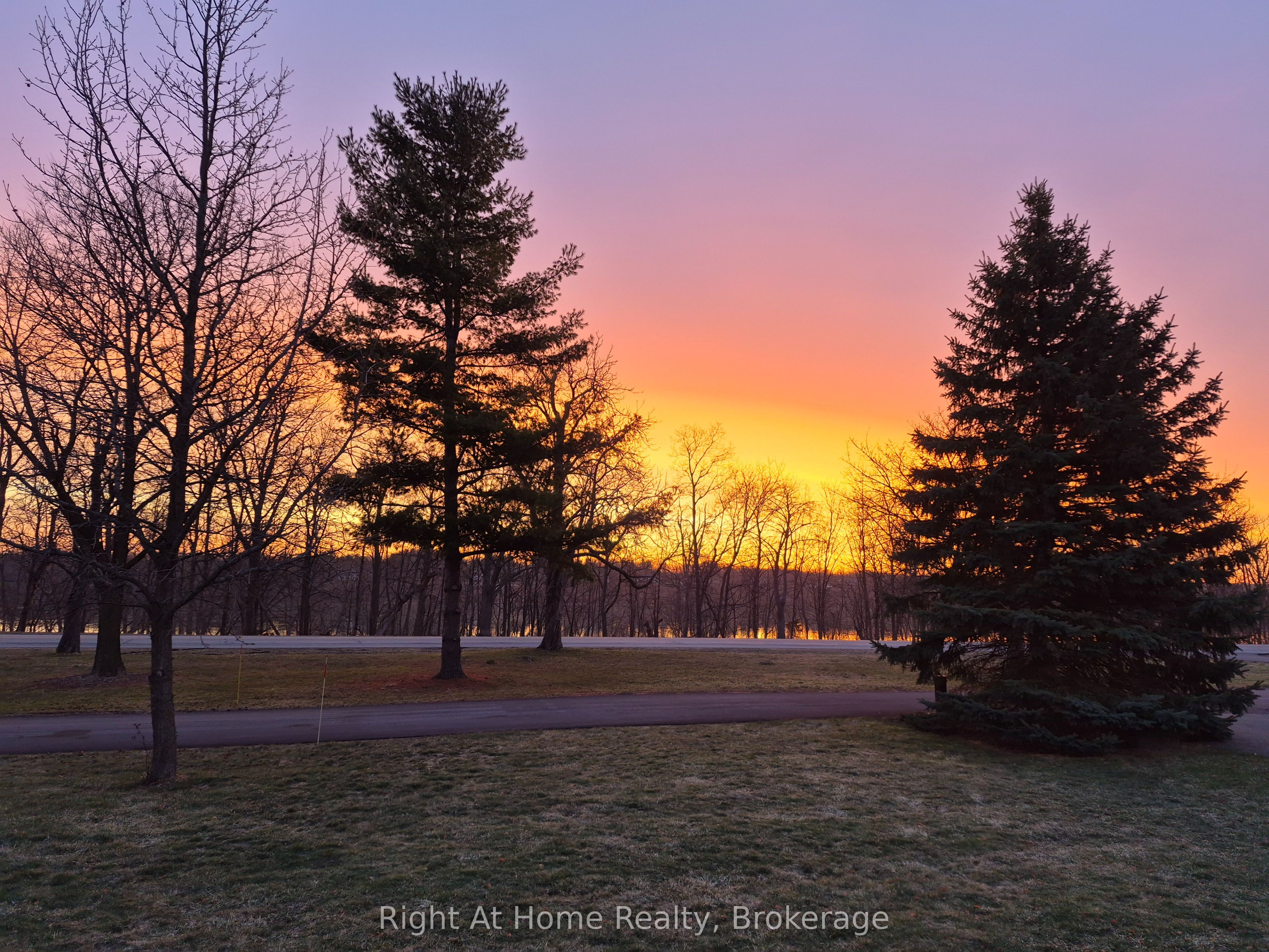 15414 Niagara Parkway Property Photo 25