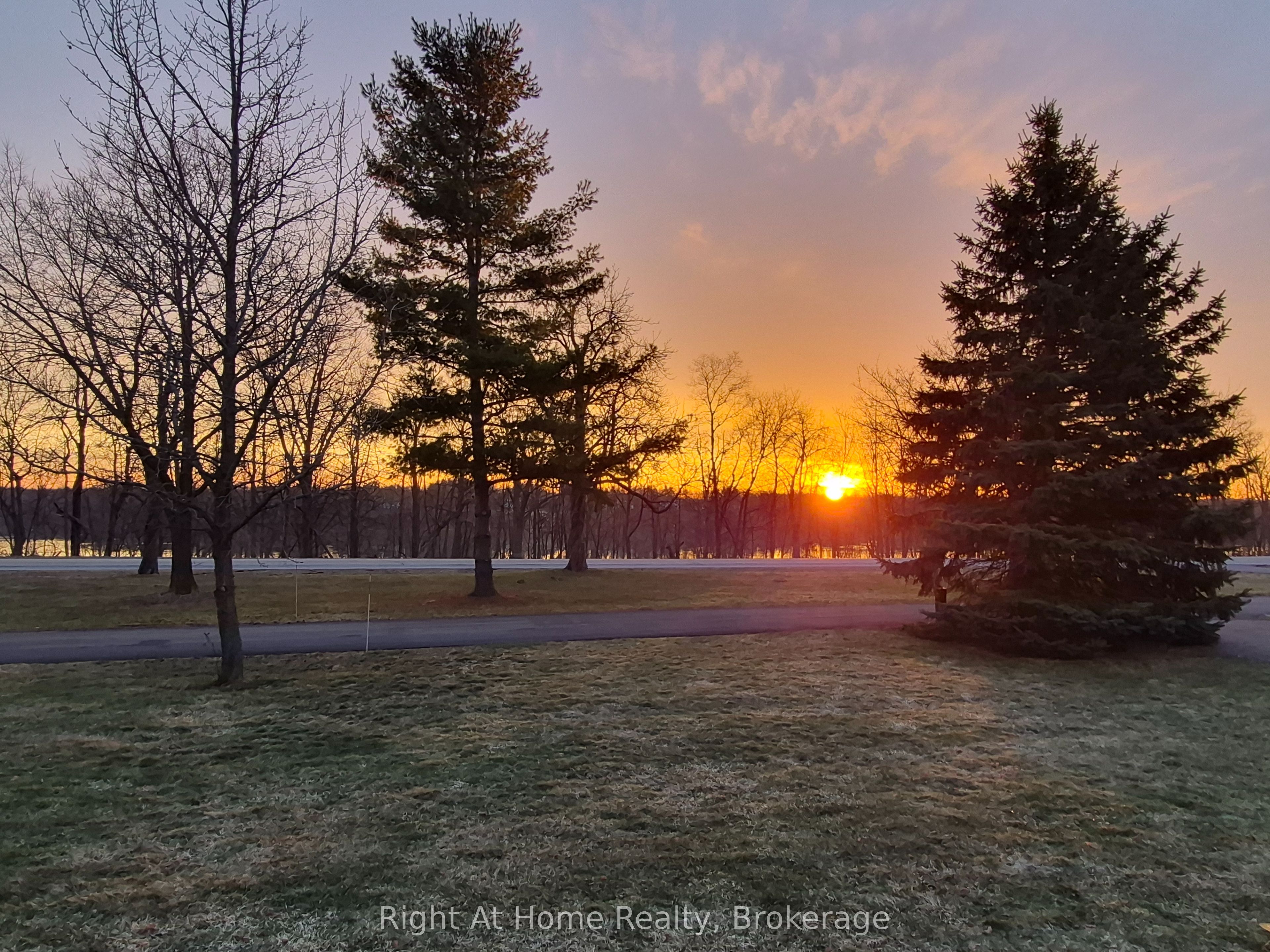 15414 Niagara Parkway Property Photo 29