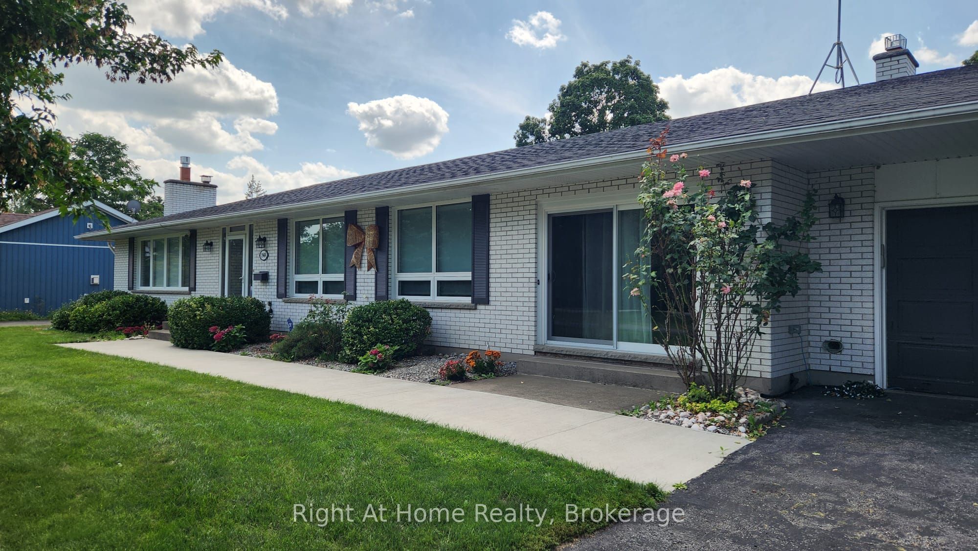 15414 Niagara Parkway Property Photo 31