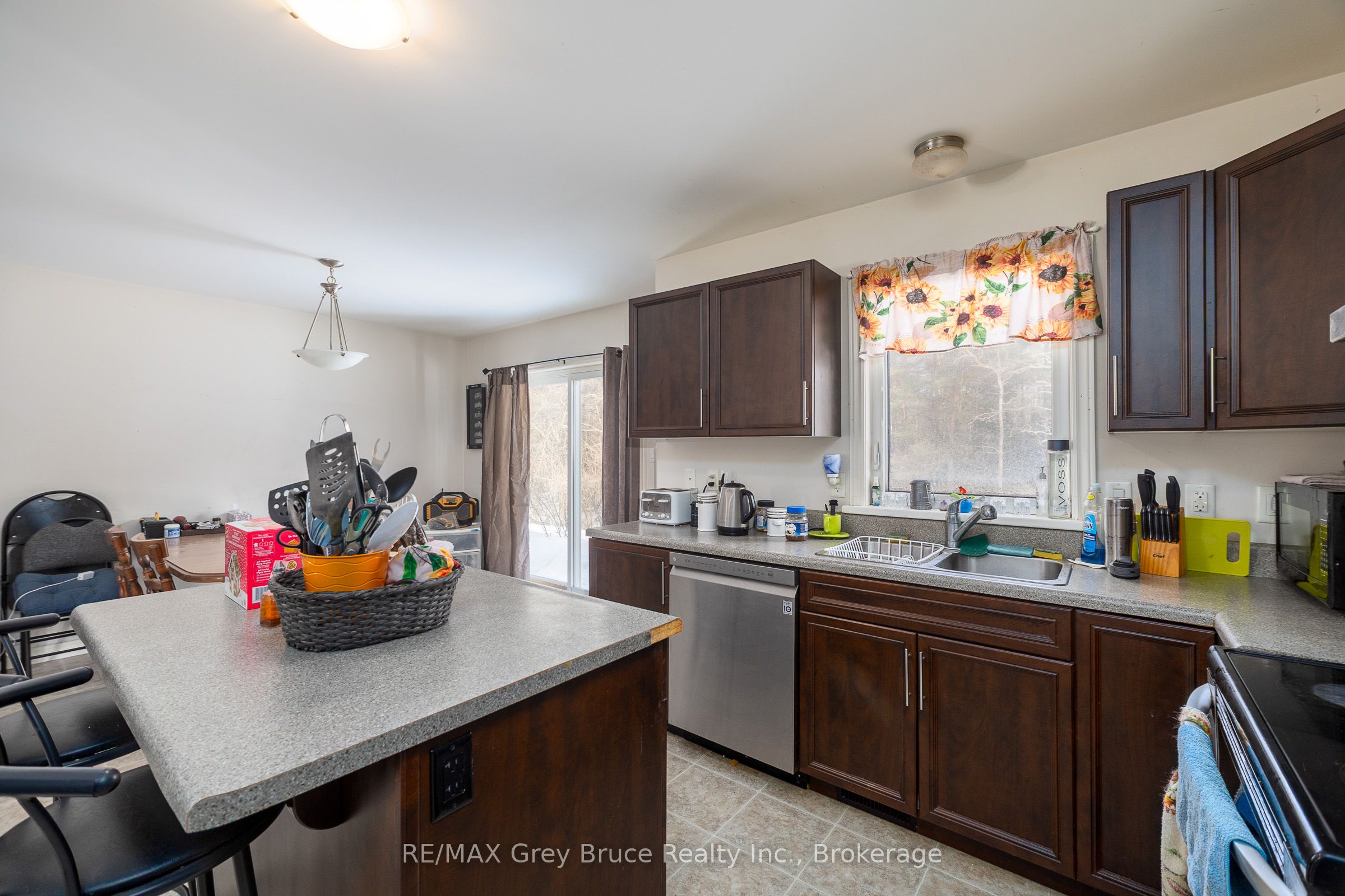 260 Spring Creek Road Property Photo 8