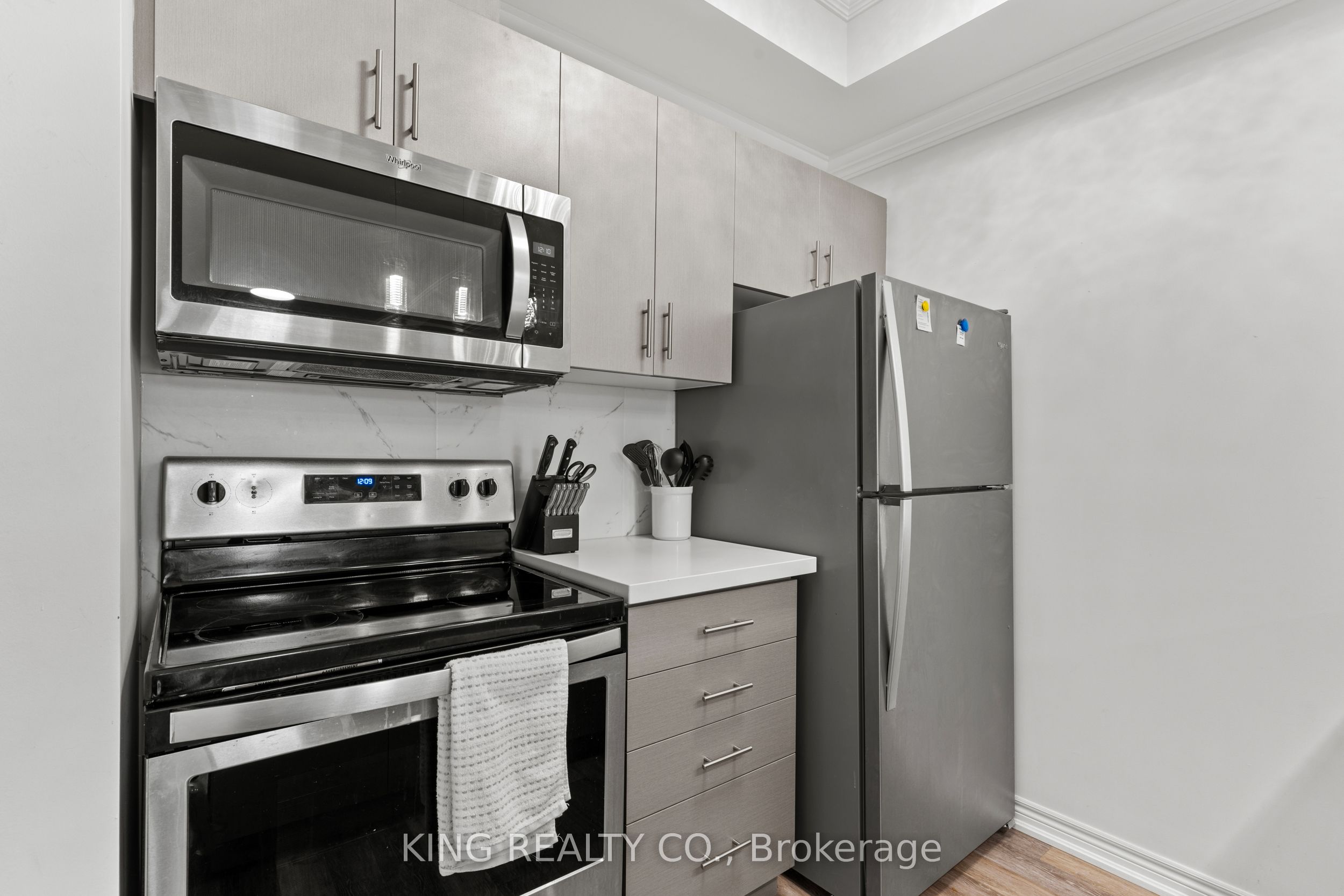 5016 Serena Drive 9 Property Photo 13