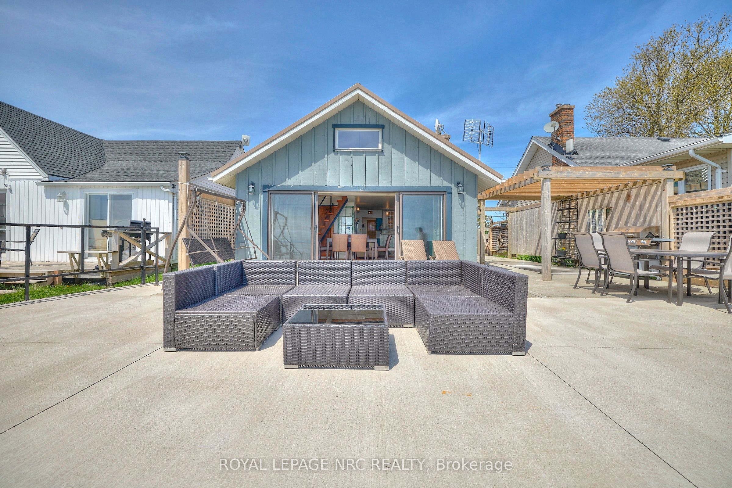 11851 Lakeshore Road Property Photo 5