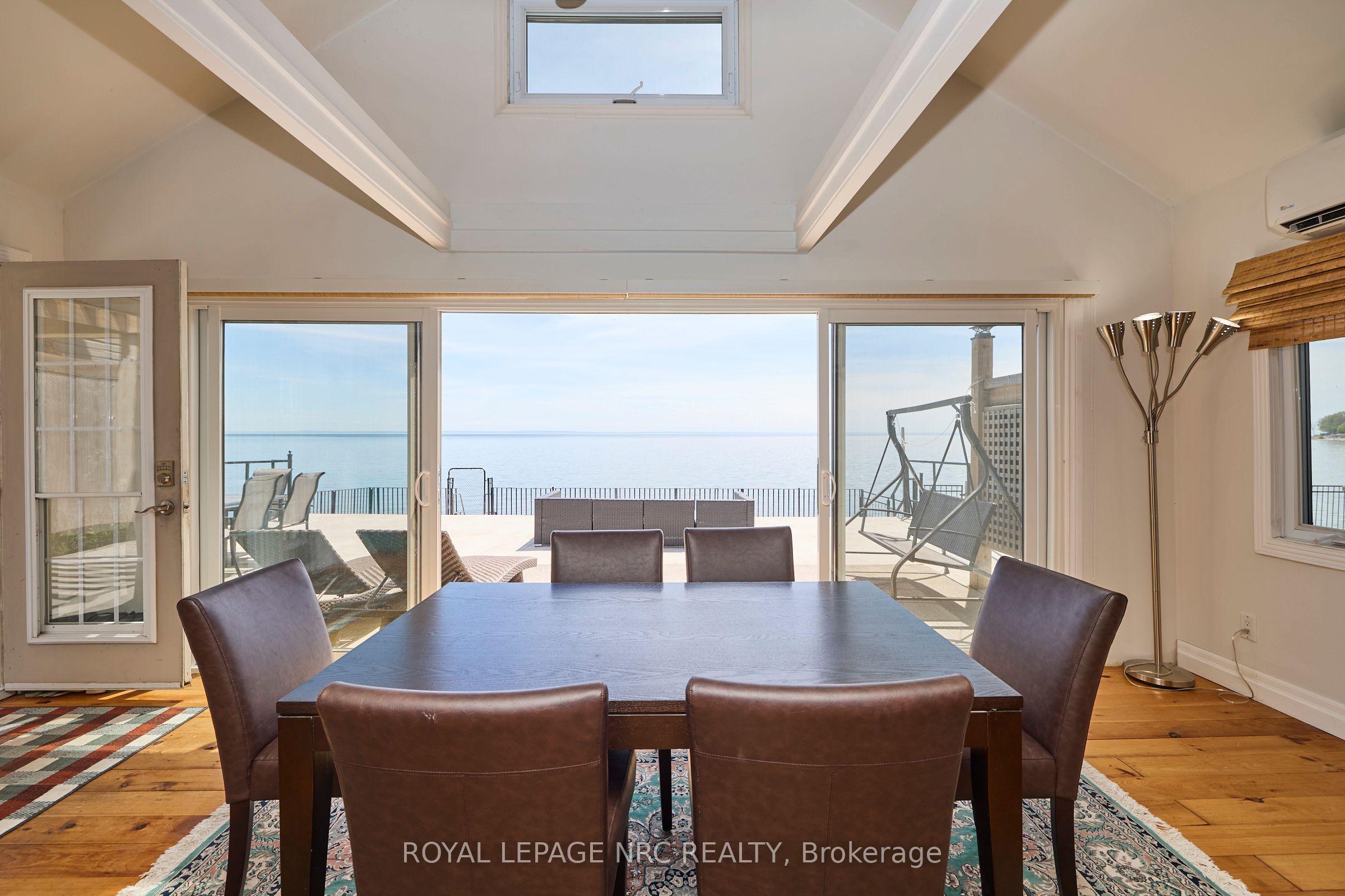 11851 Lakeshore Road Property Photo 7