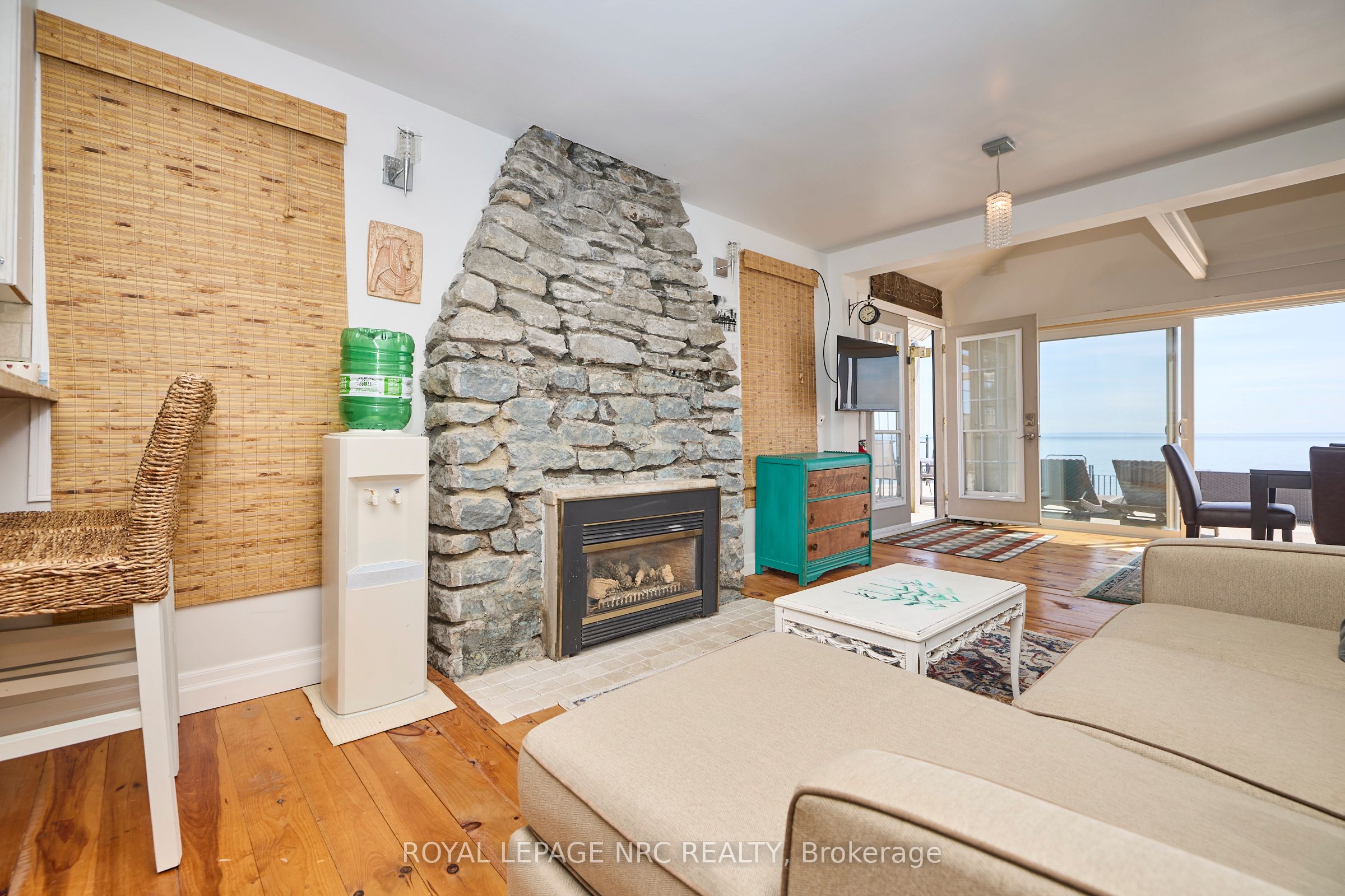11851 Lakeshore Road Property Photo 8