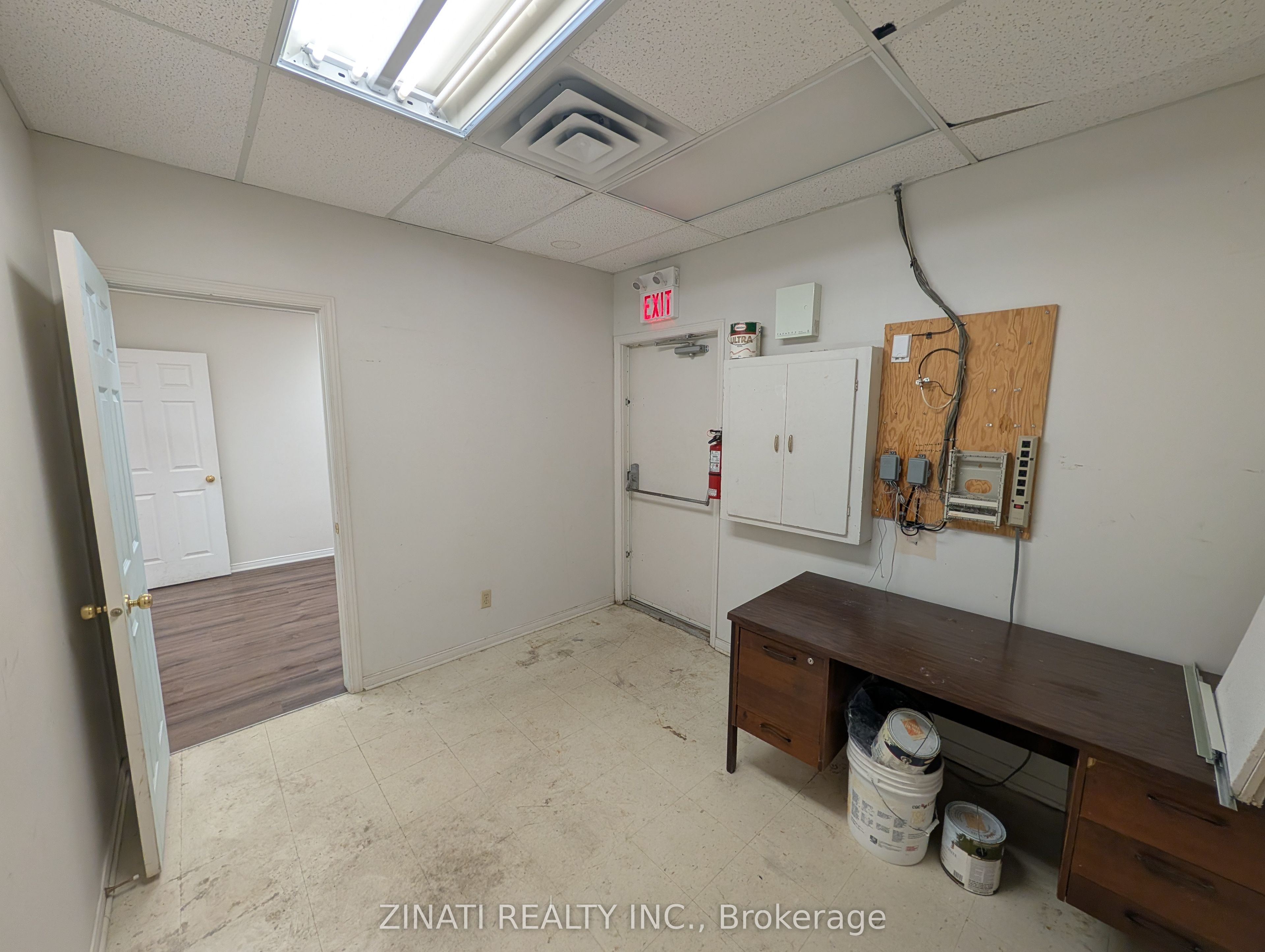 3 Chartwell Avenue Unit 6 Property Photo 10