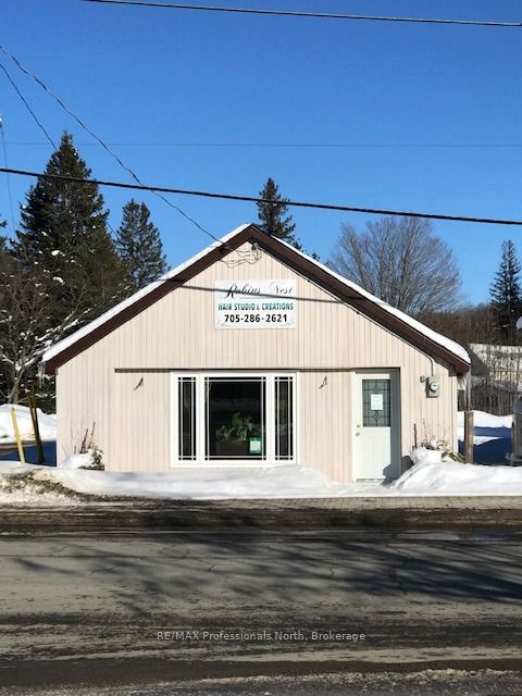 138 Bobcaygeon Road Property Photo 2