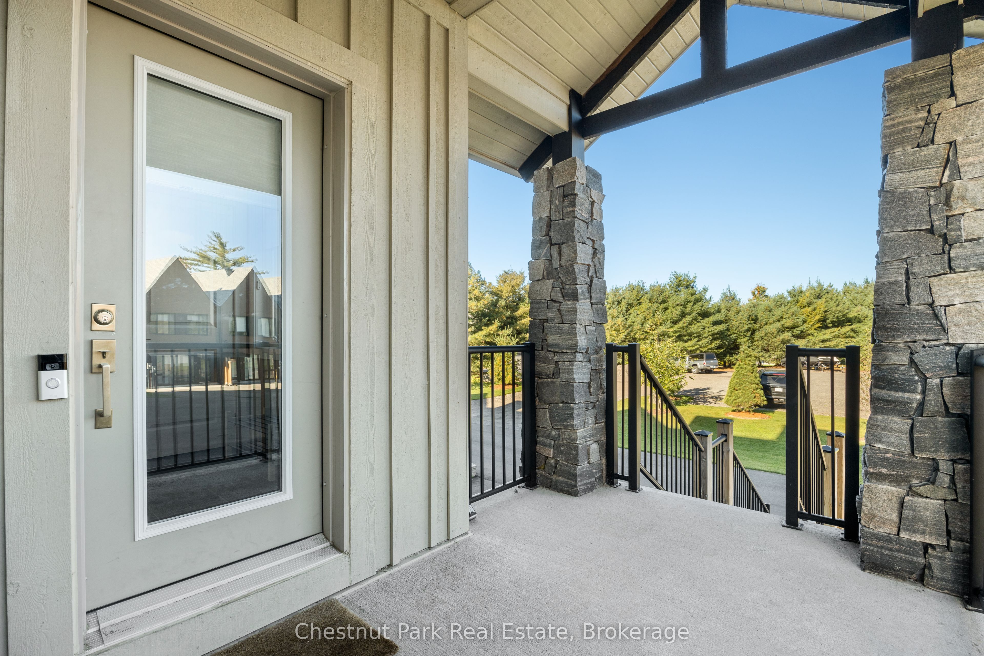 45 Rockmount Crescent Property Photo 2