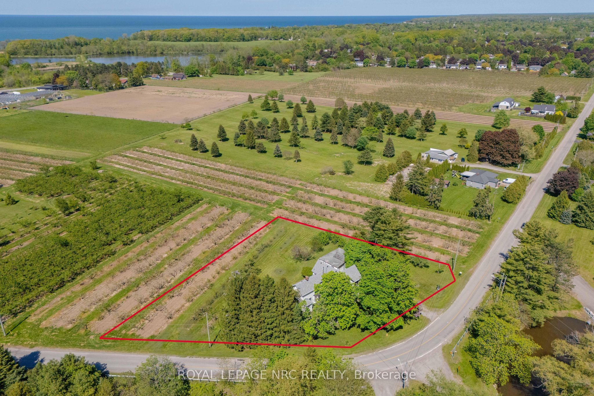 245 Niven Road Property Photo 1