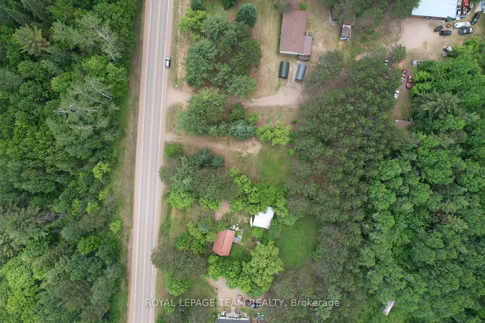 2909 Round Lake Road Property Photo 3