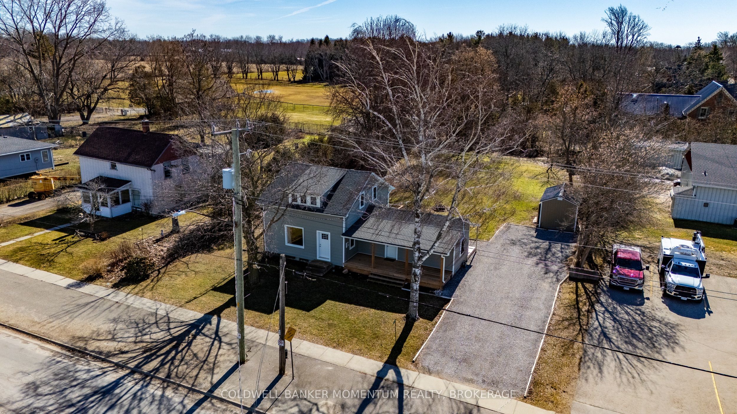 100 Queen Street E Property Photo 6