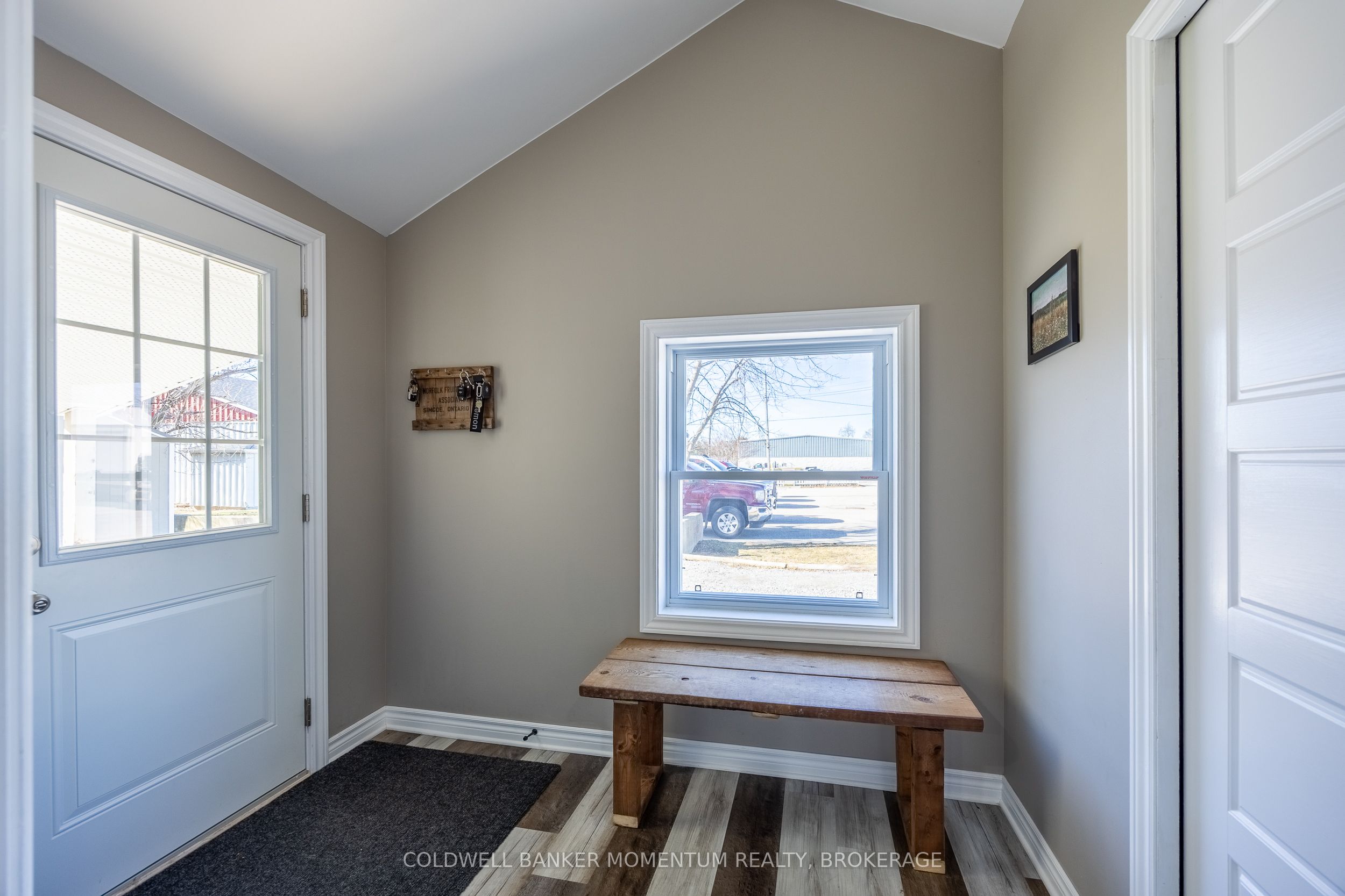 100 Queen Street E Property Photo 14