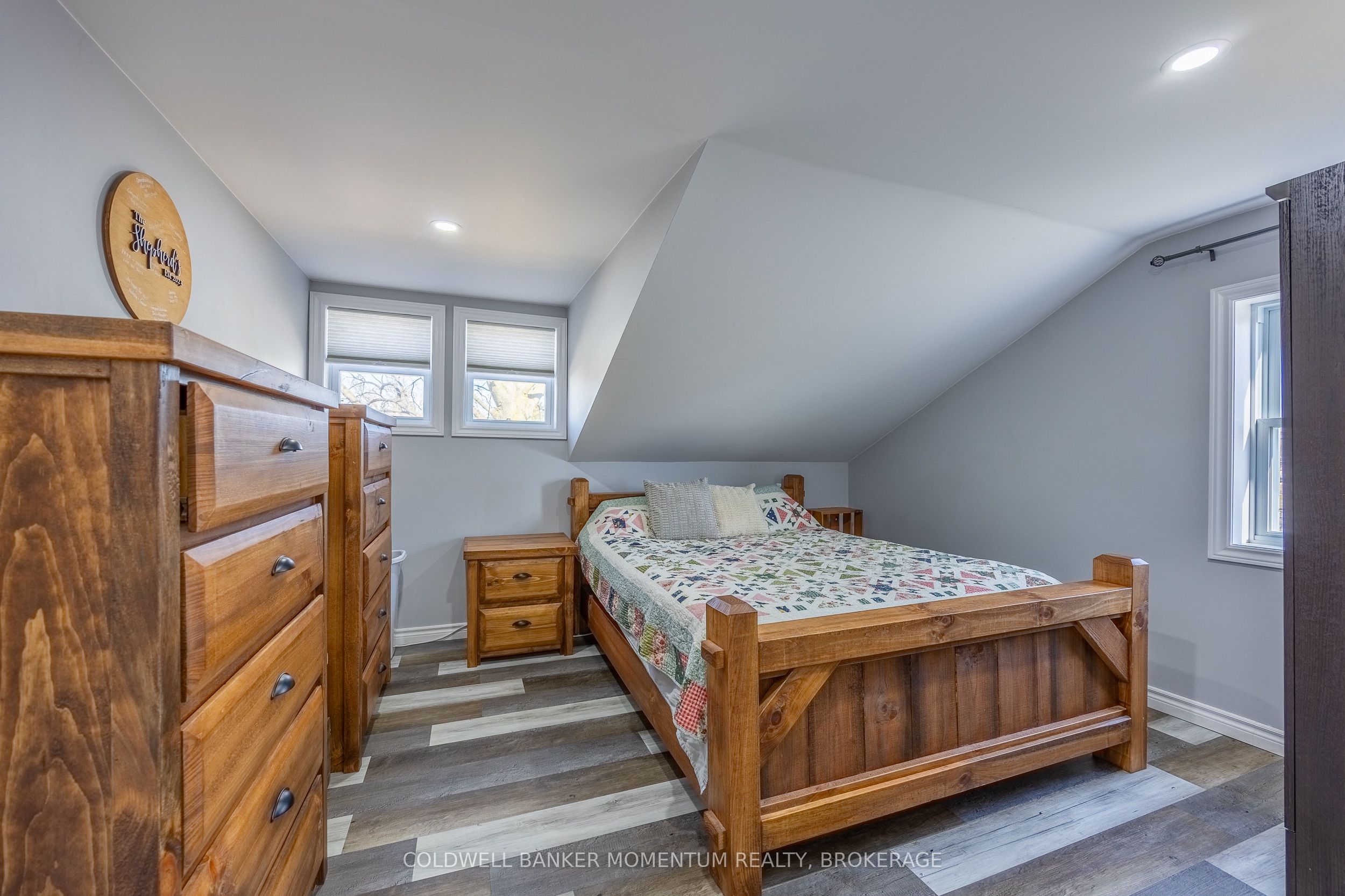 100 Queen Street E Property Photo 26