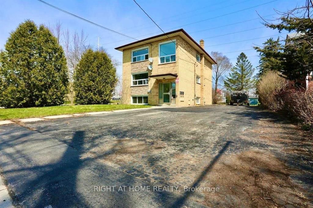 394 Thiel Street Property Photo 1