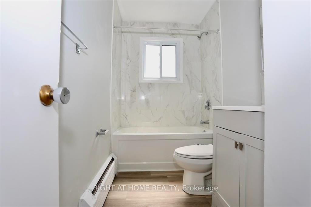 394 Thiel Street Property Photo 4