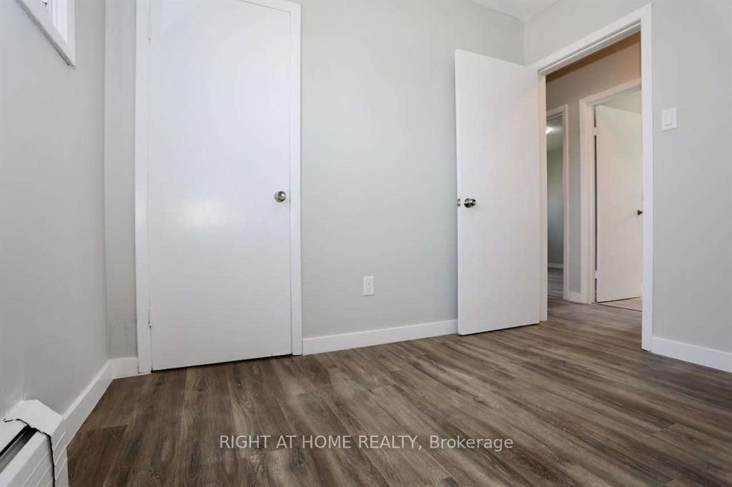 394 Thiel Street Property Photo 8
