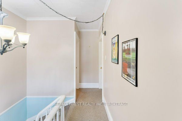 30 King Street Property Photo 20